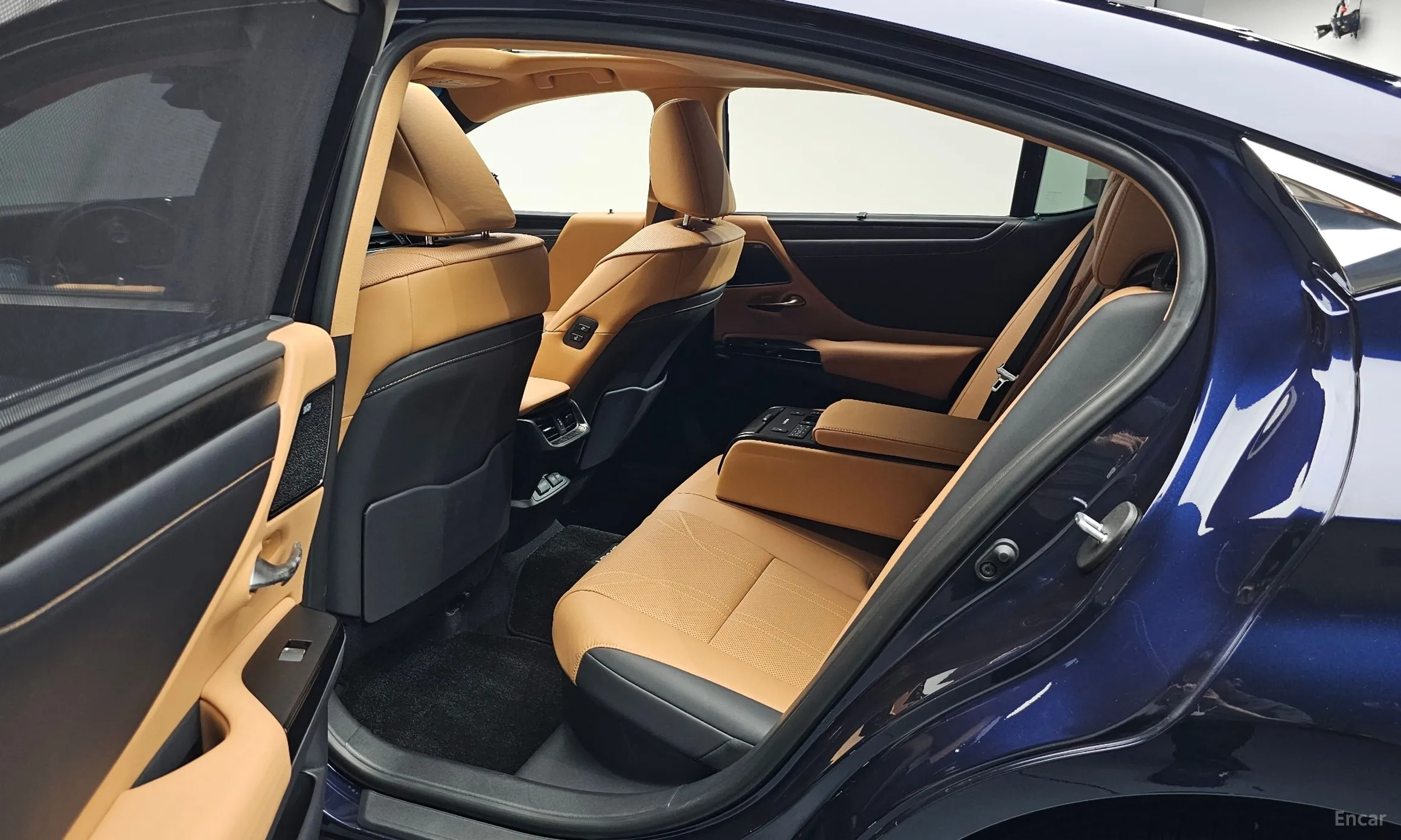 Lexus ES300h 7th Generation превью 12