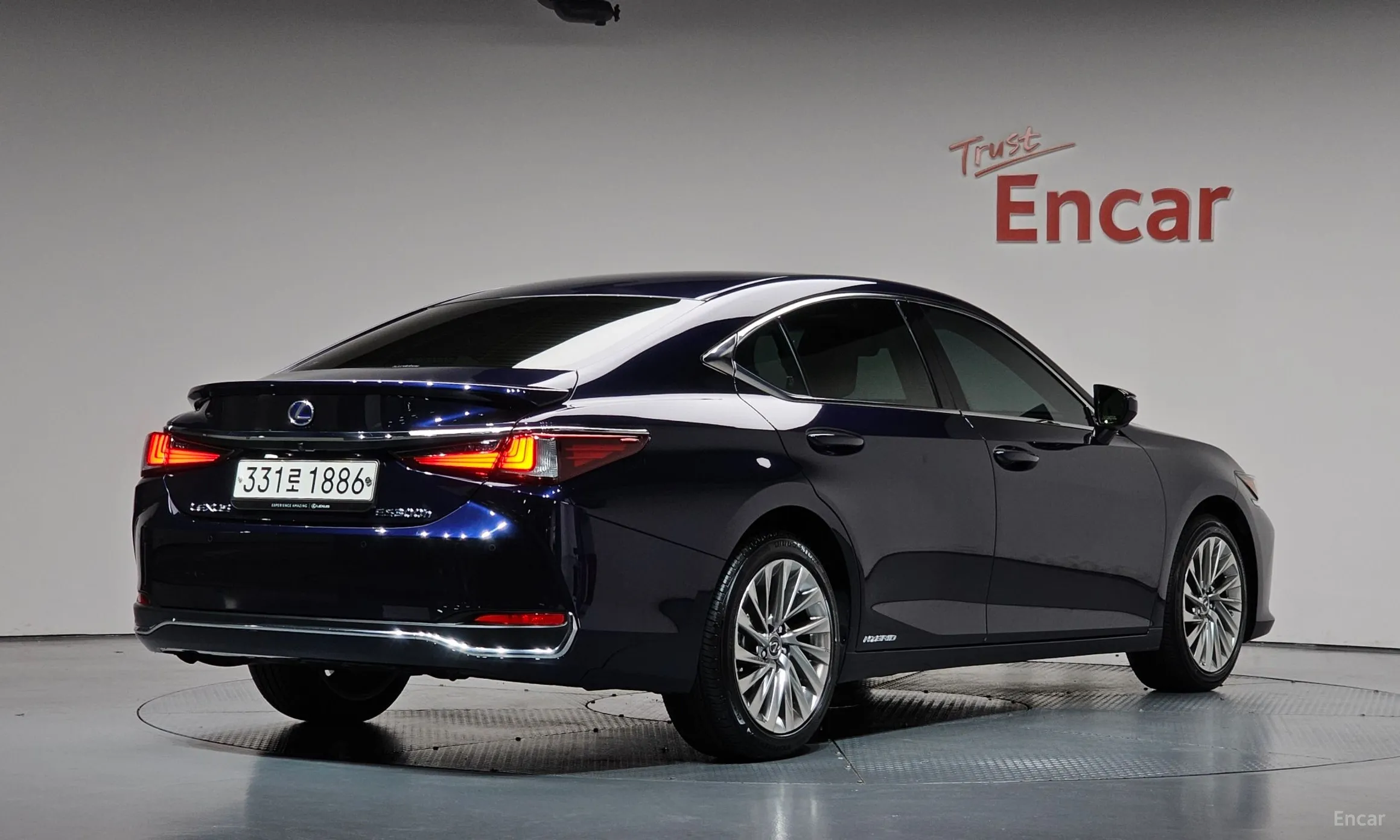 Lexus ES300h 7th Generation
