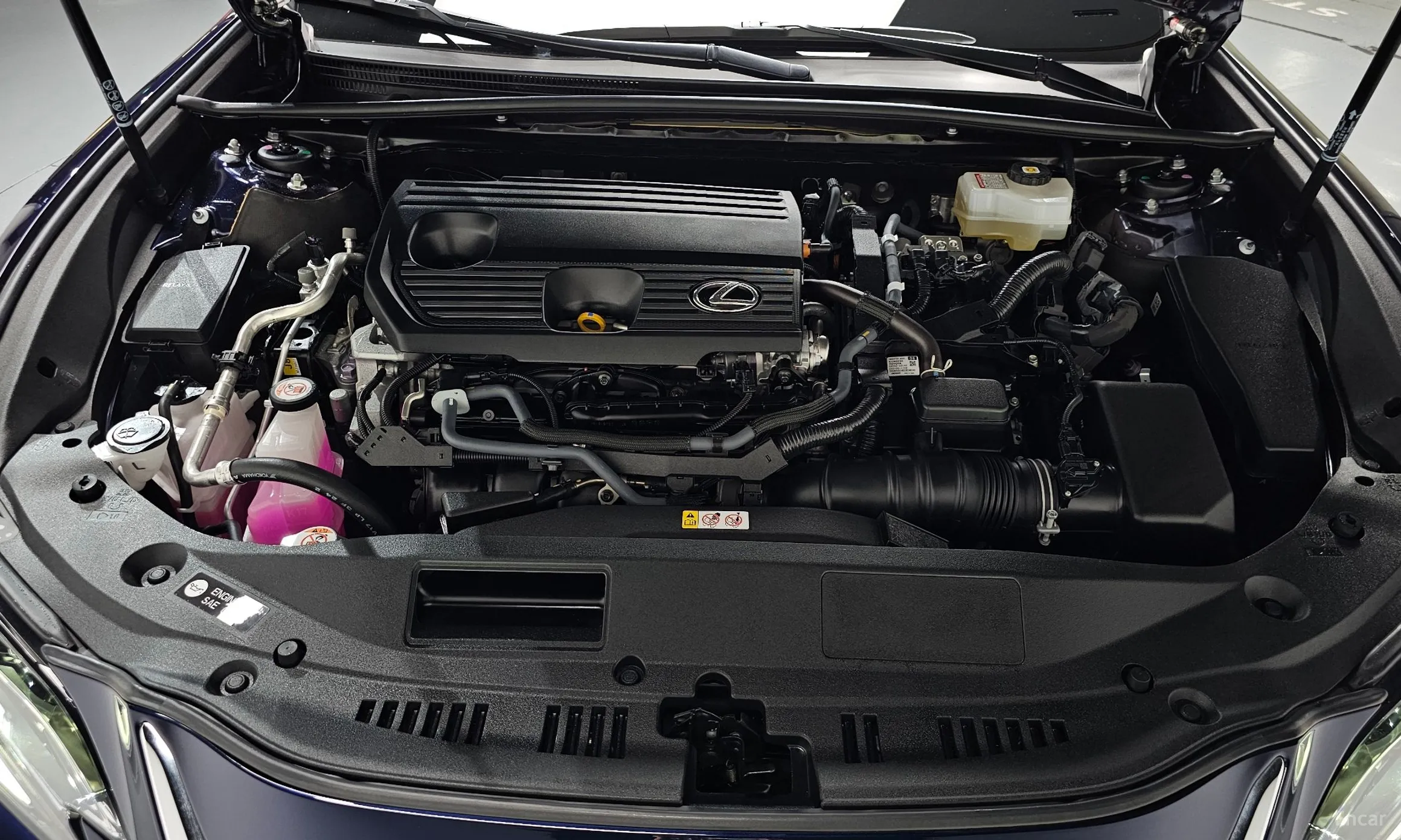 Lexus ES300h 7th Generation превью 6