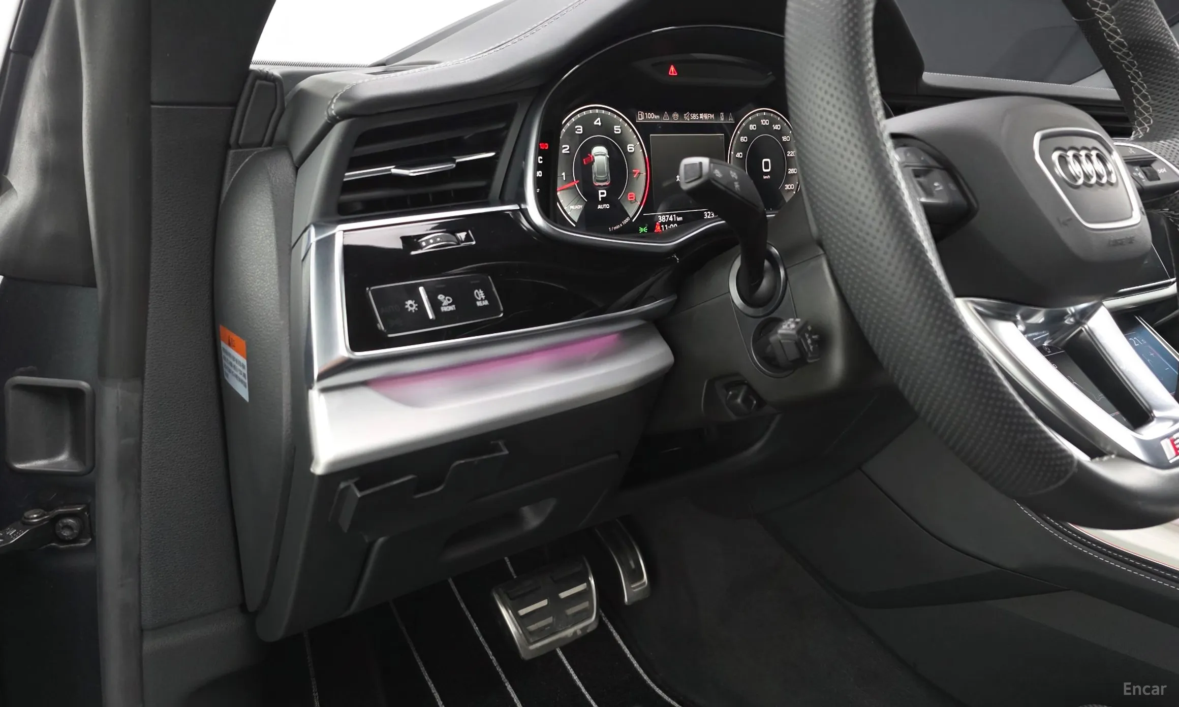 Audi Q8 (4M) превью 13
