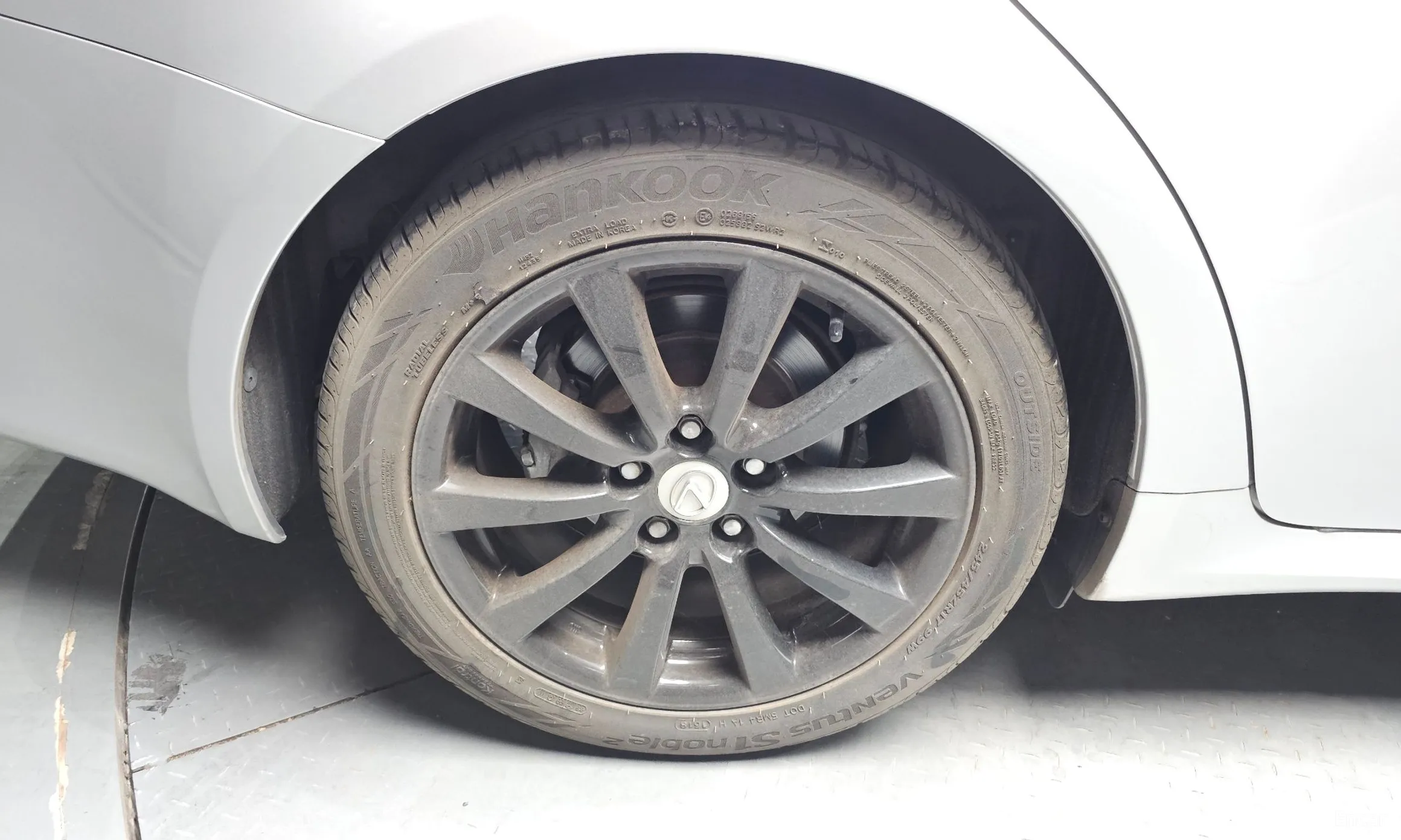 Lexus IS250 превью 5