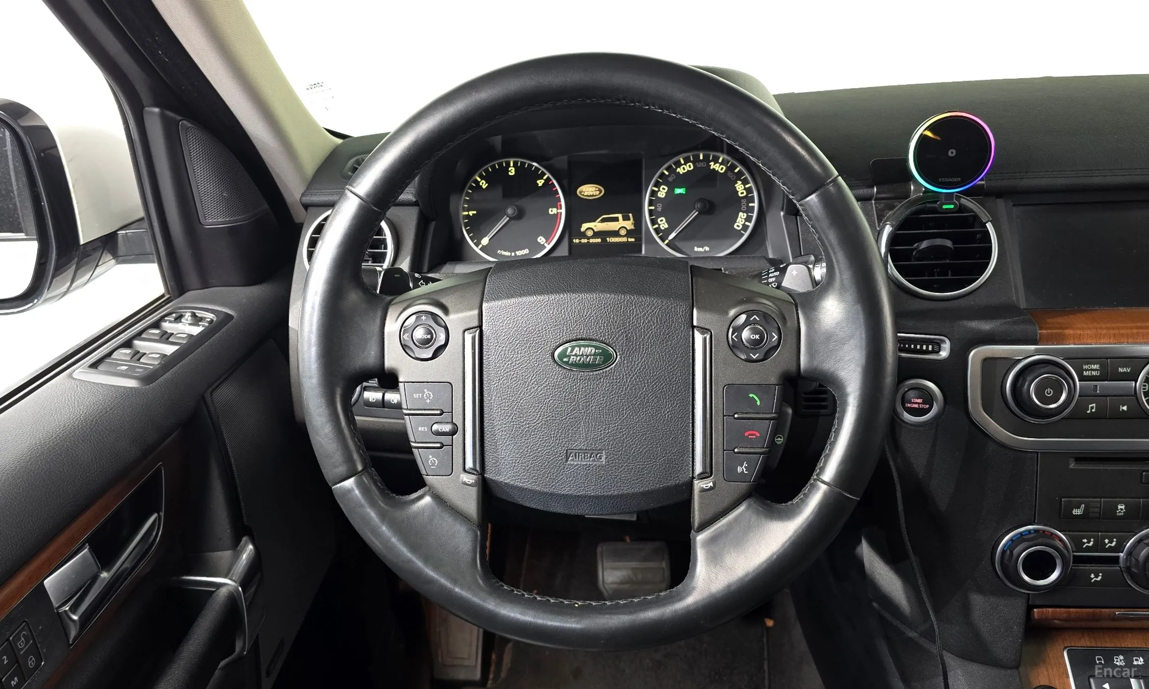 Land Rover Discovery 4 превью 13