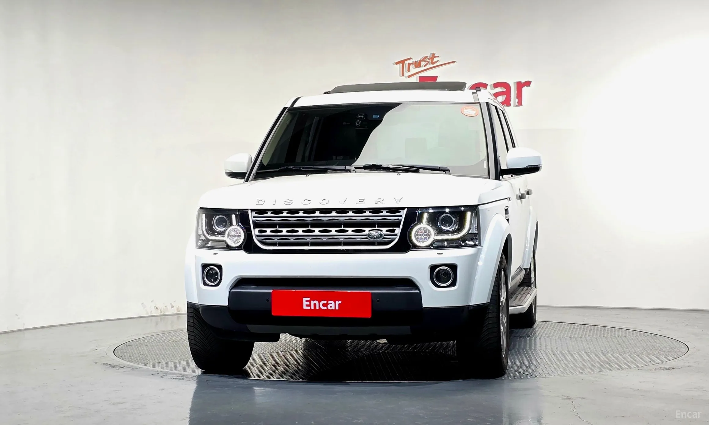 Land Rover Discovery 4 превью 3