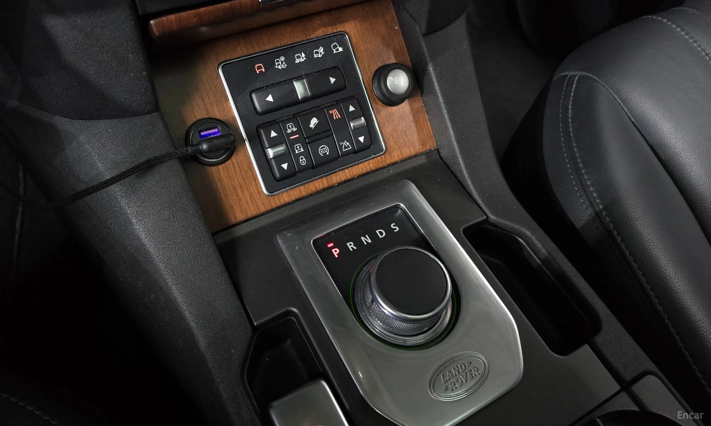 Land Rover Discovery 4 превью 9