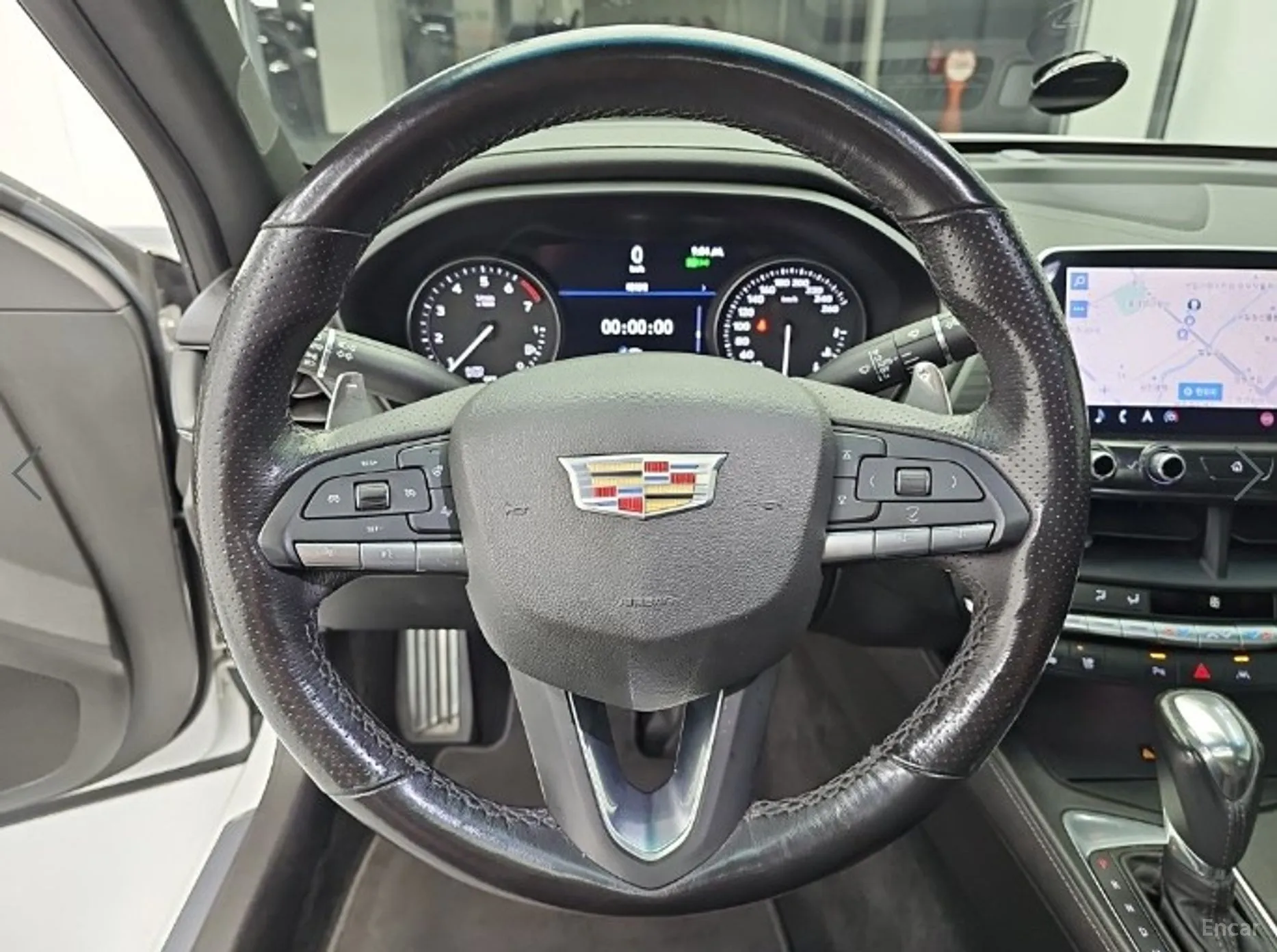 Cadillac CT4 превью 9