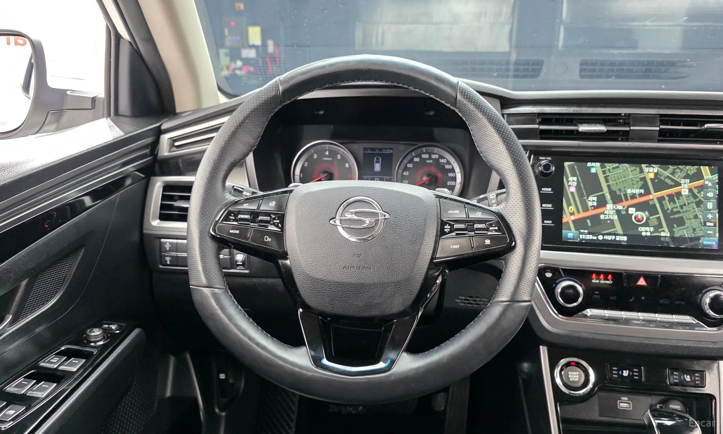 KG Mobility (SsangYong) Beautiful Korando превью 14