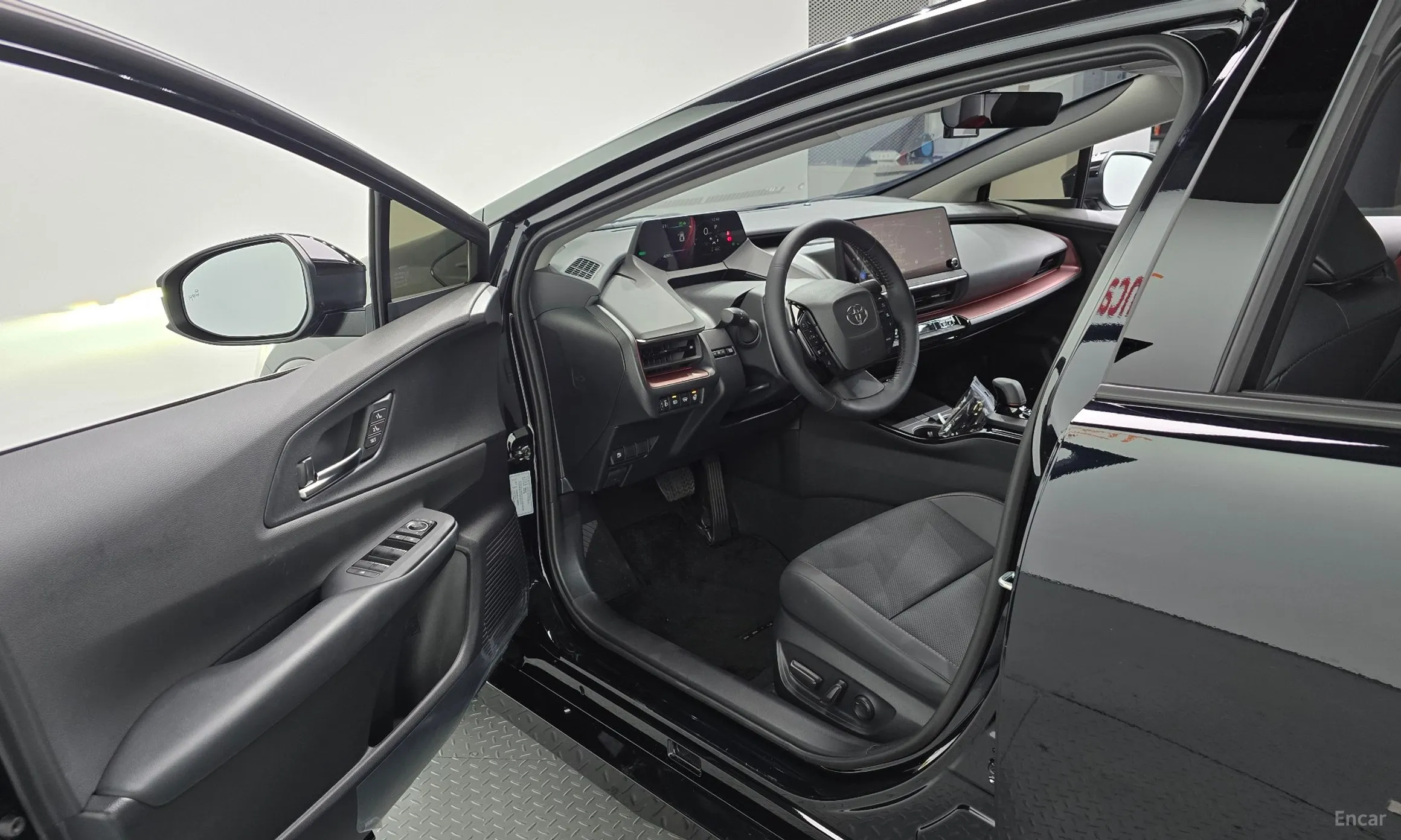 Toyota Prius 5th Generation превью 10