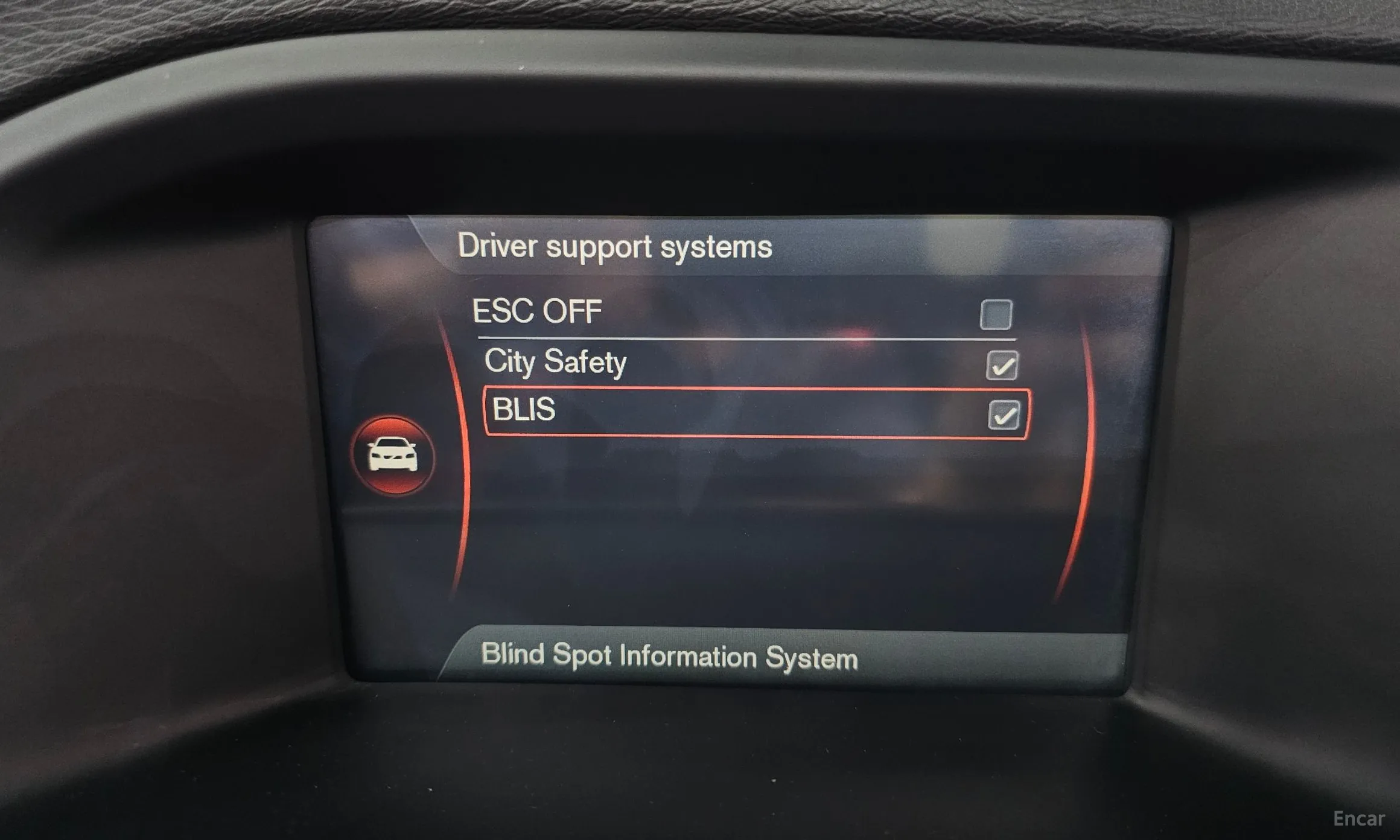 Volvo S60 превью 16