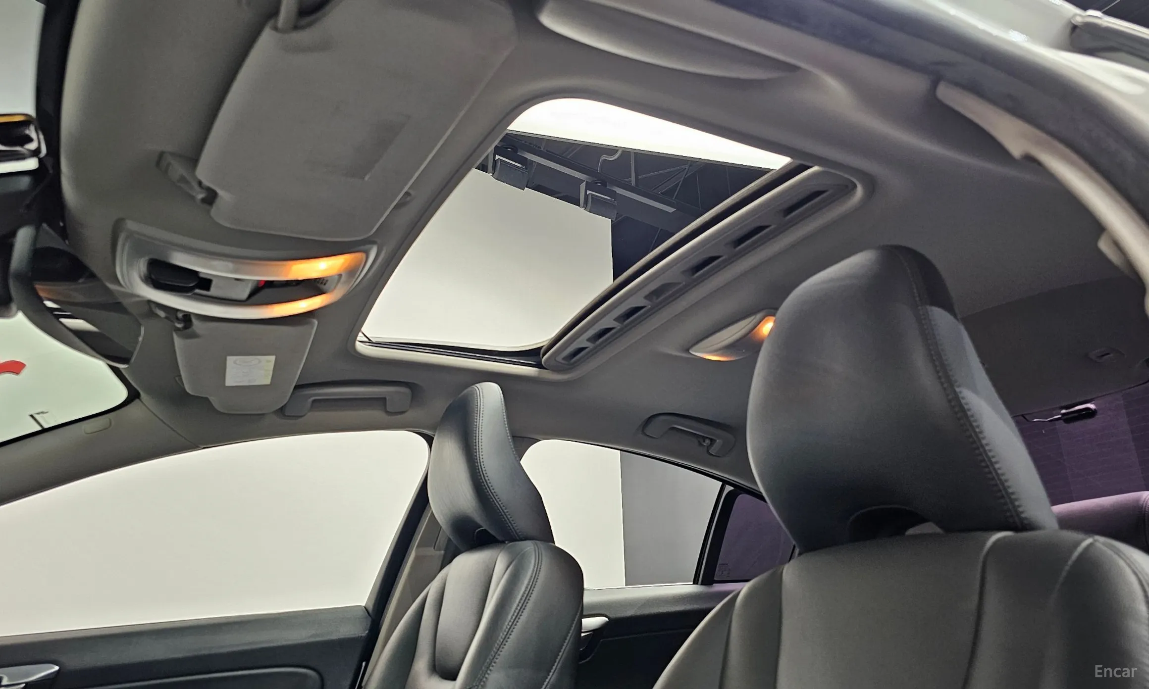 Volvo S60 превью 19