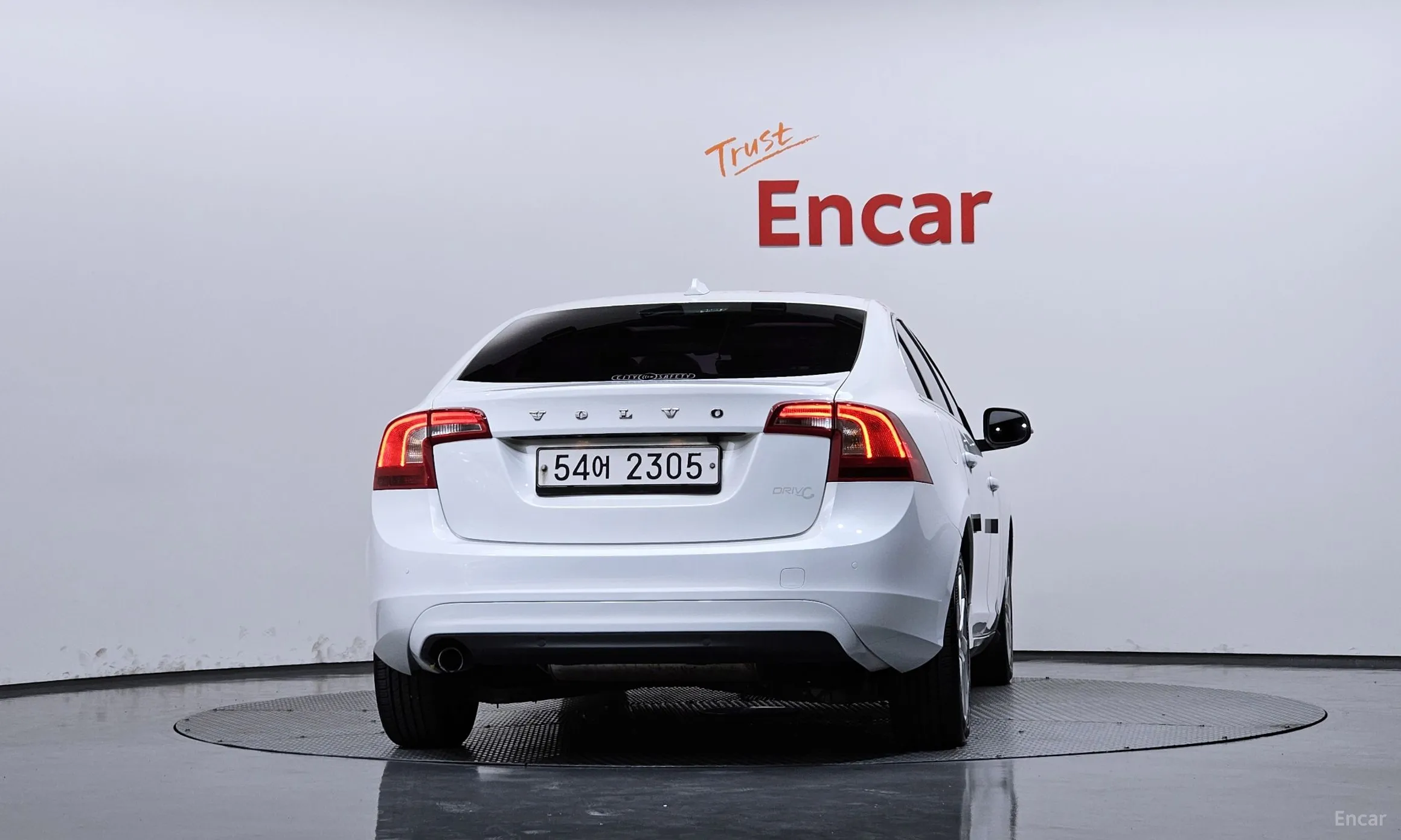 Volvo S60 превью 4