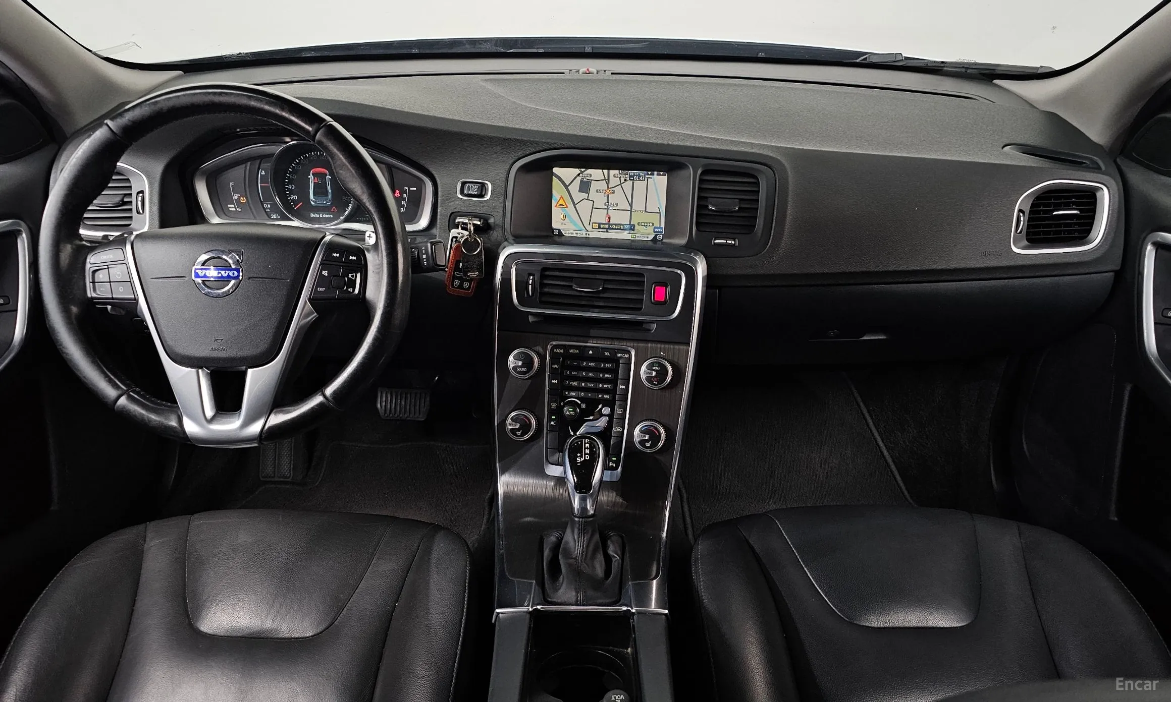 Volvo S60 превью 7