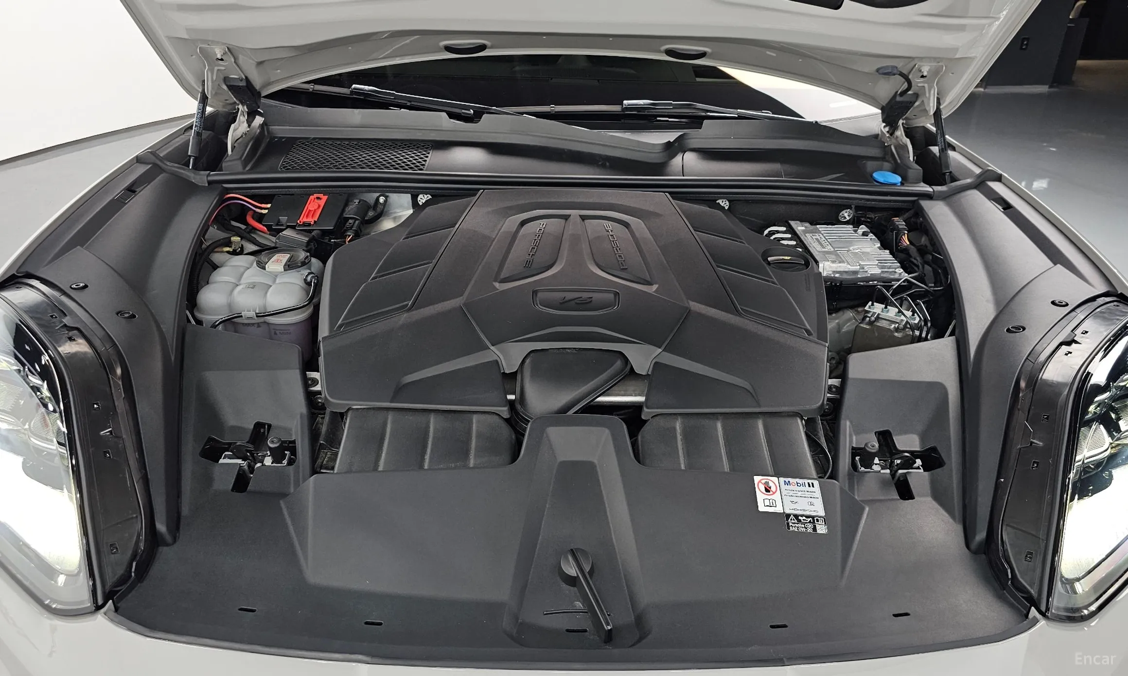 Porsche Cayenne (PO536) превью 6