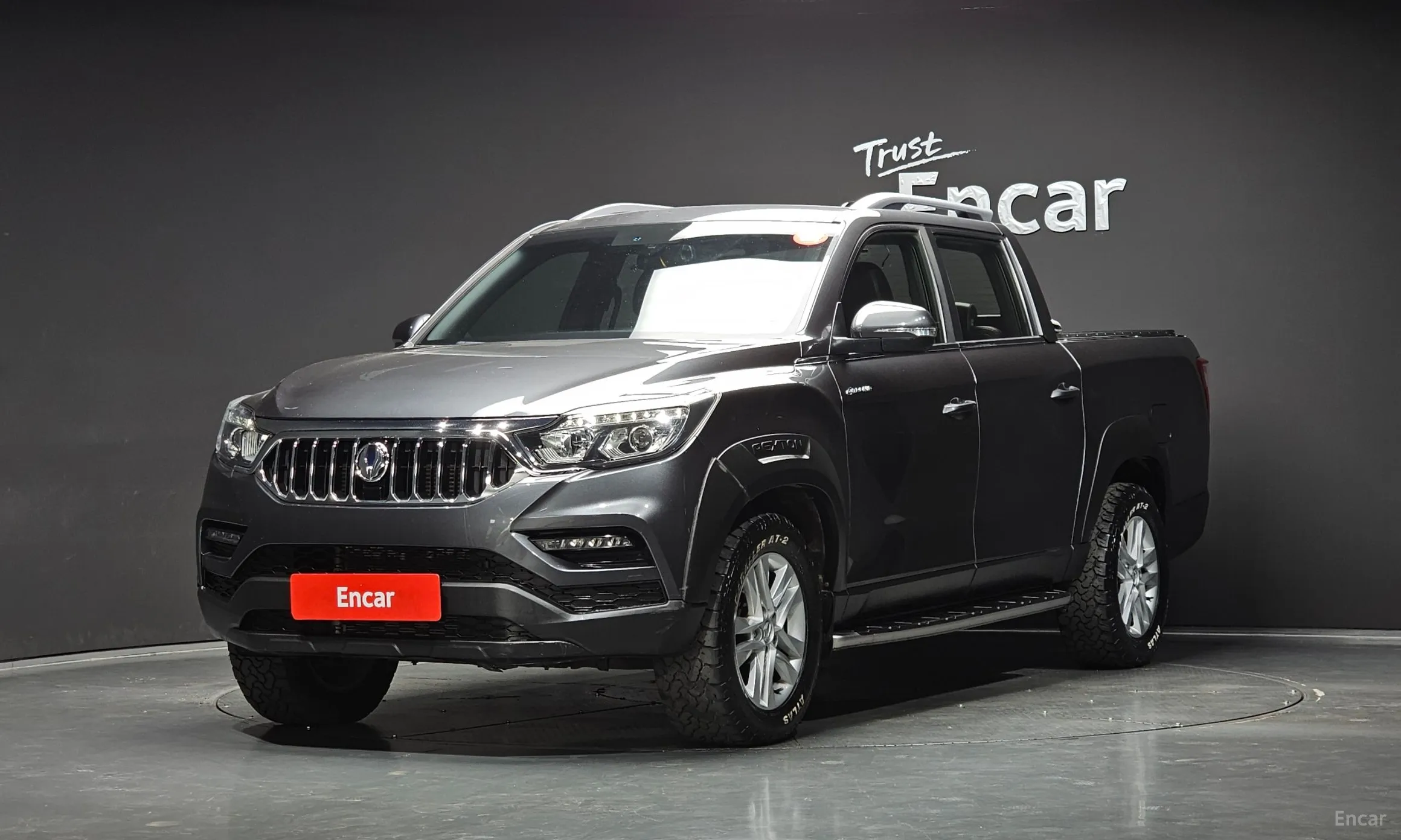 Rexton Sports Khan
