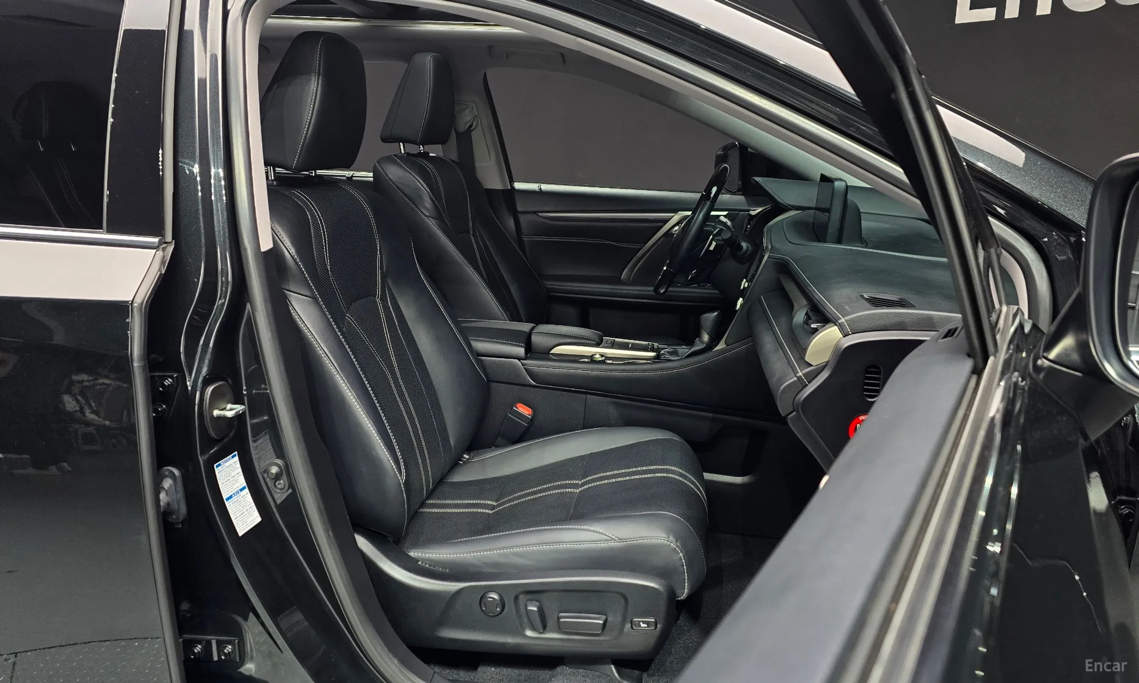 Lexus RX450h Gen 4 превью 10