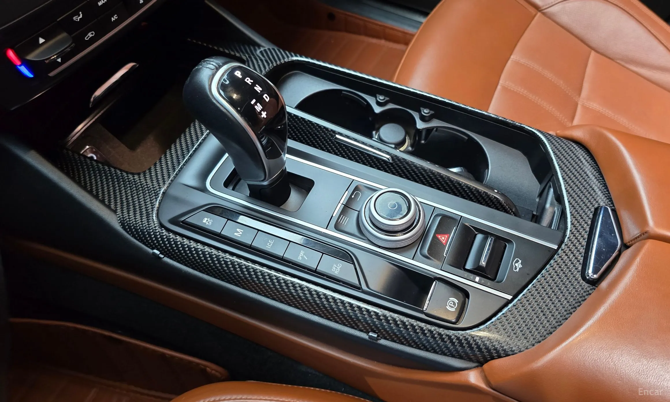 Maserati Levante превью 9