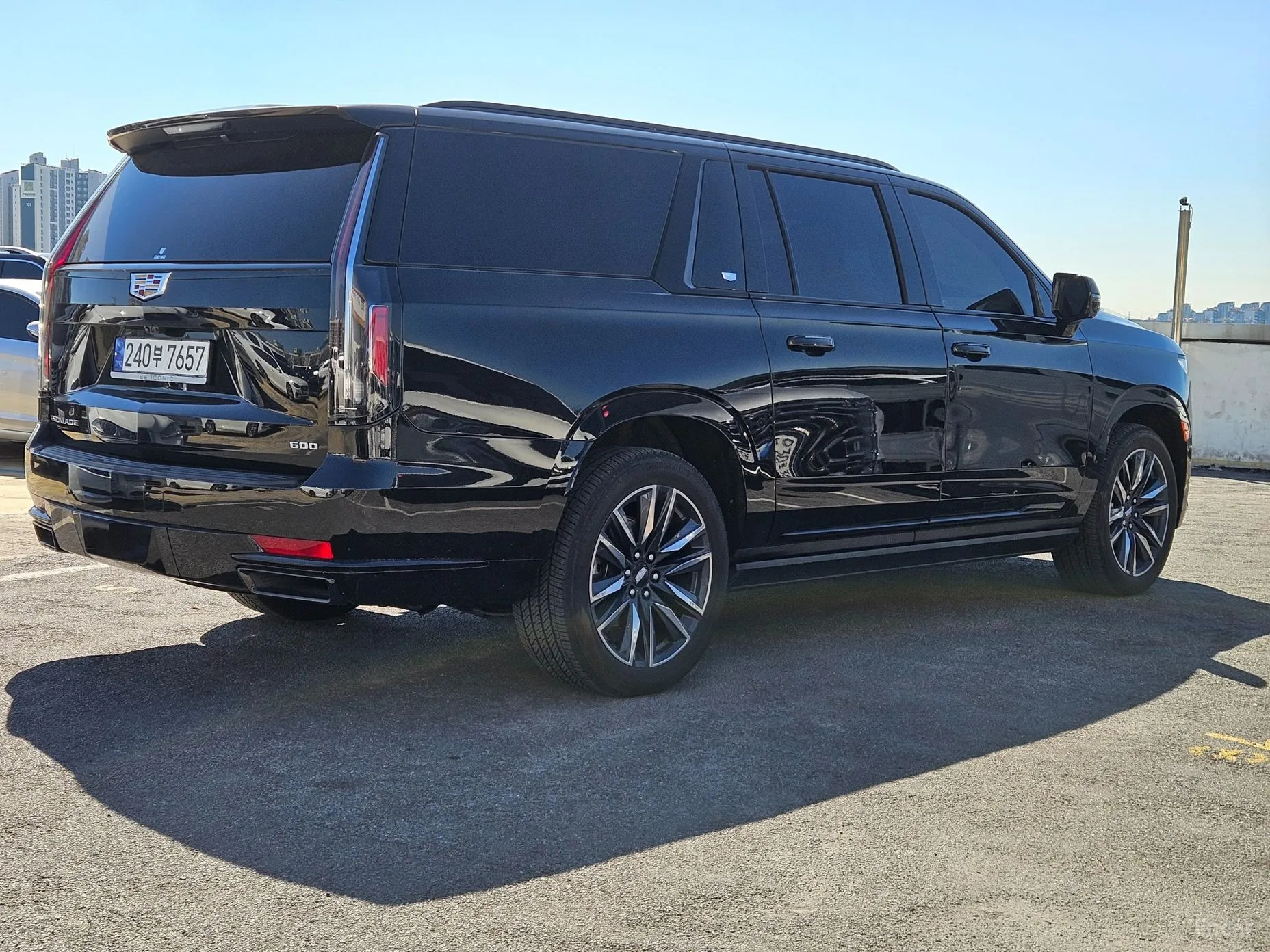 Cadillac Escalade 5th Generation превью 4