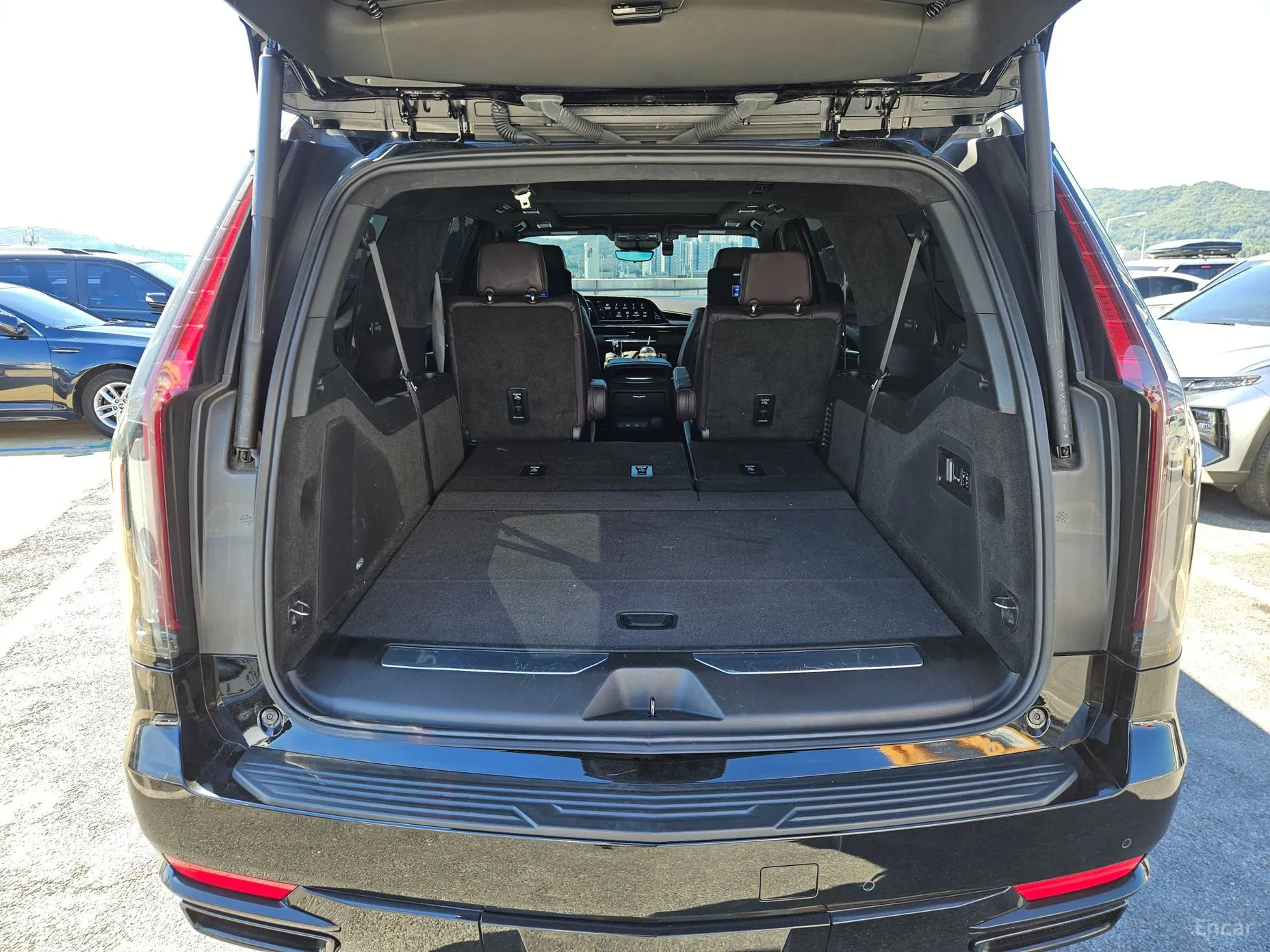 Cadillac Escalade 5th Generation превью 5