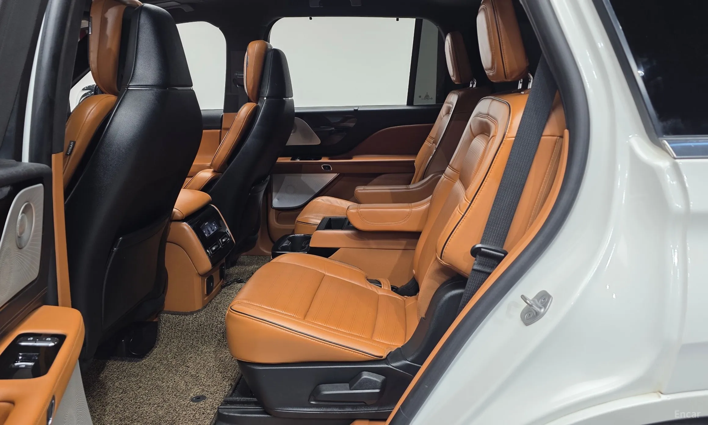 Lincoln Aviator 2nd Generation превью 12