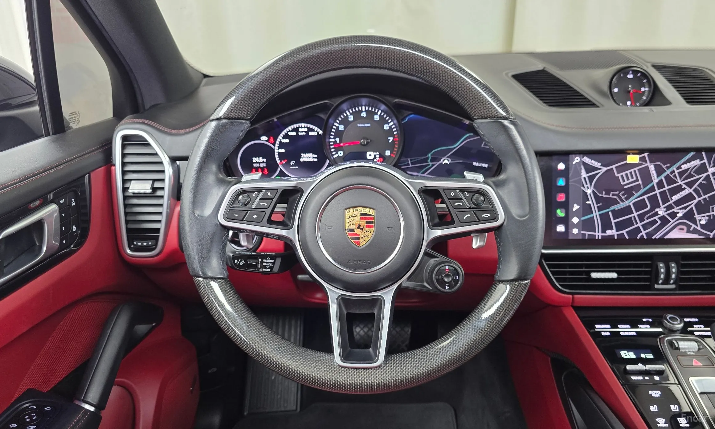 Porsche Cayenne (PO536) превью 12