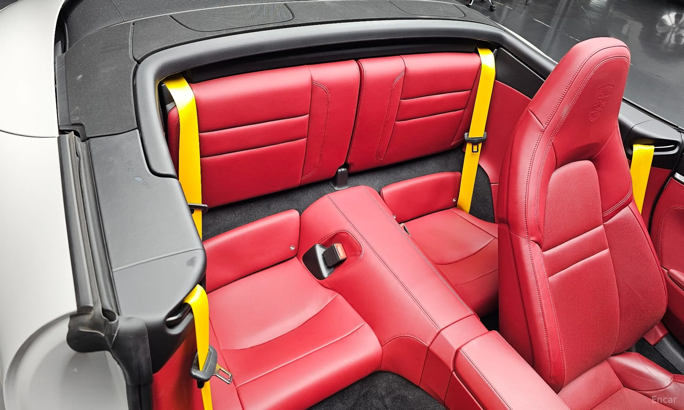 Porsche 911 (992) превью 11