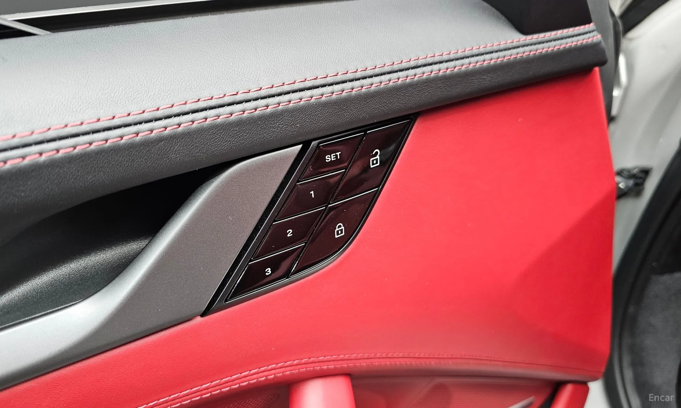 Porsche 911 (992) превью 16