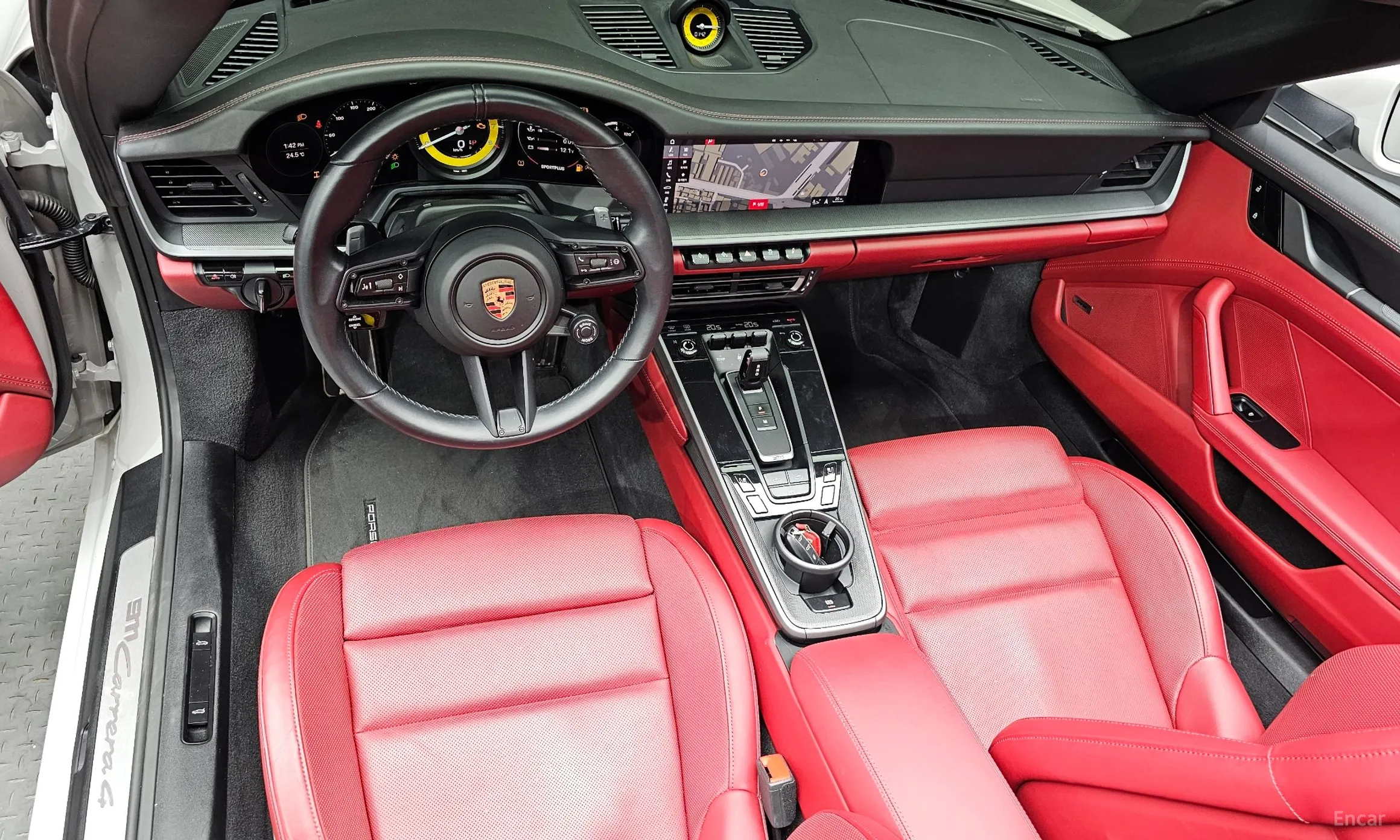 Porsche 911 (992) превью 7