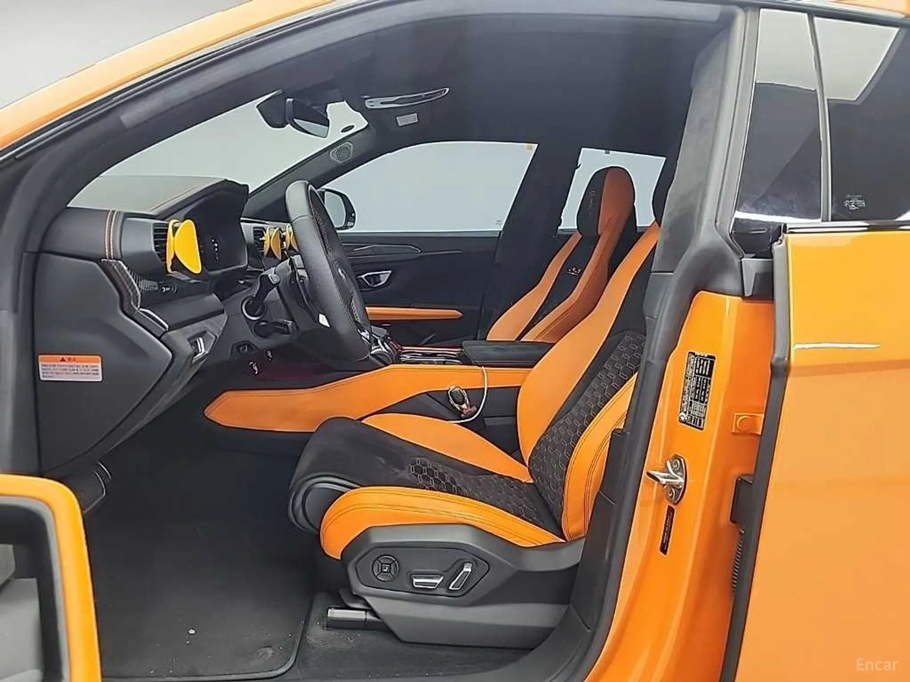 Lamborghini Urus превью 11