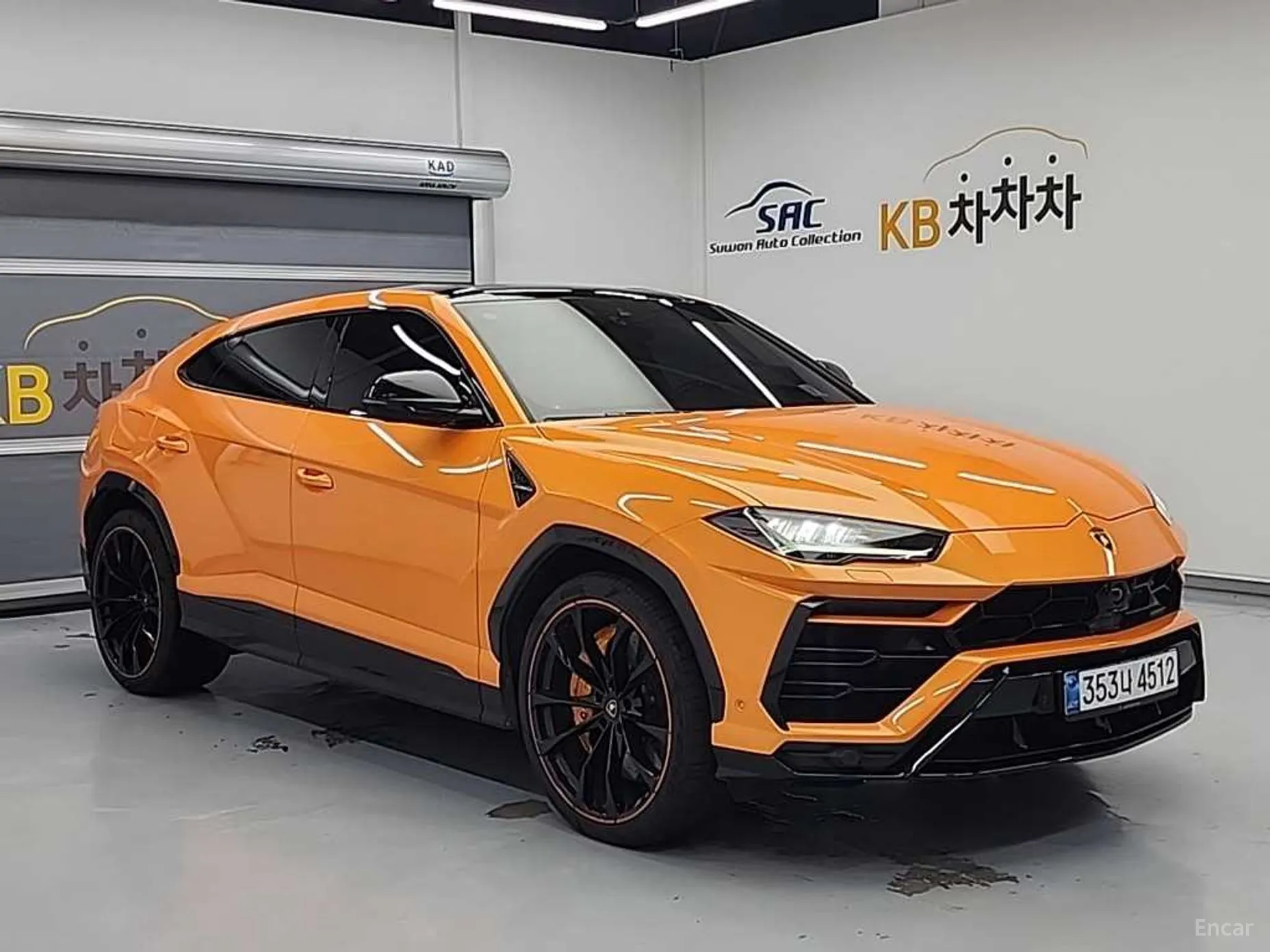 Lamborghini Urus превью 4