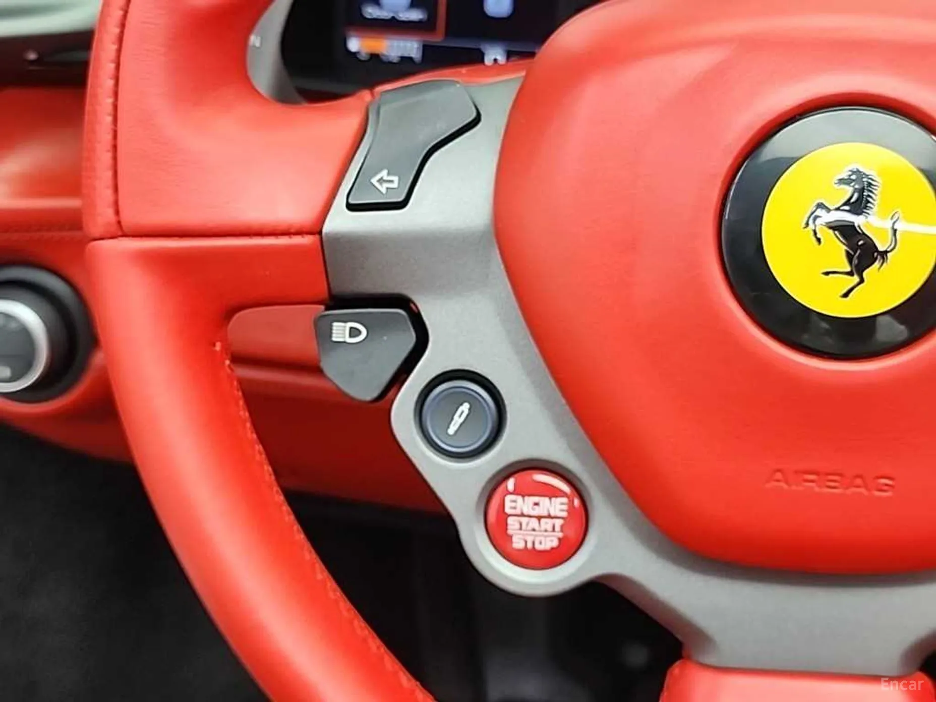 Ferrari 488 Spider превью 16