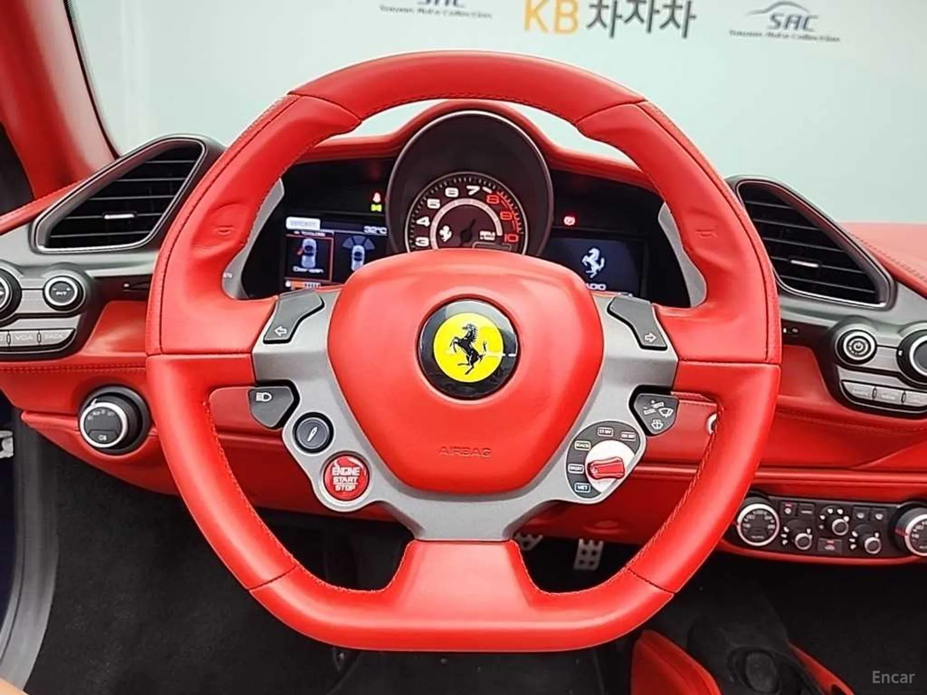 Ferrari 488 Spider превью 9