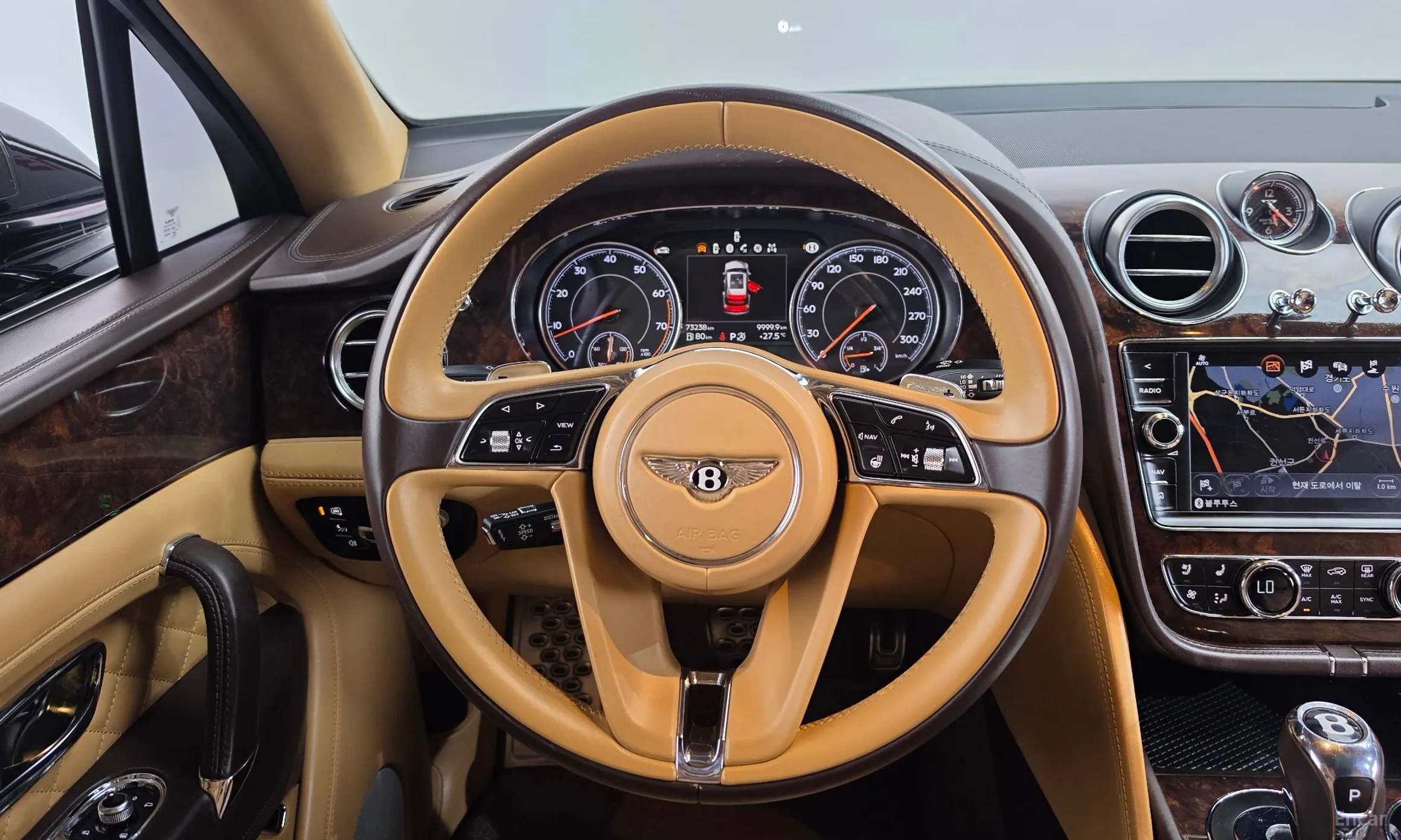 Bentley Bentayga превью 14