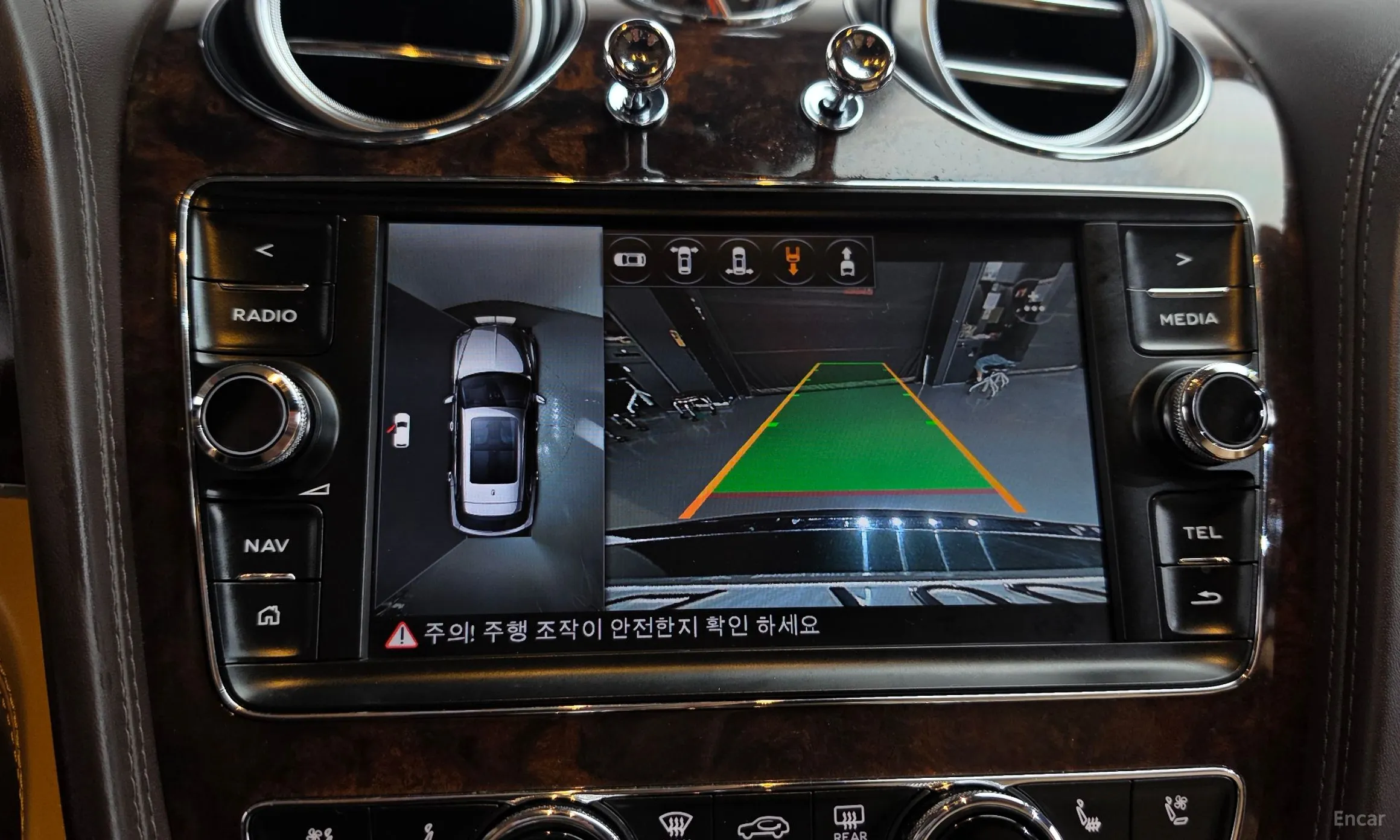 Bentley Bentayga превью 15