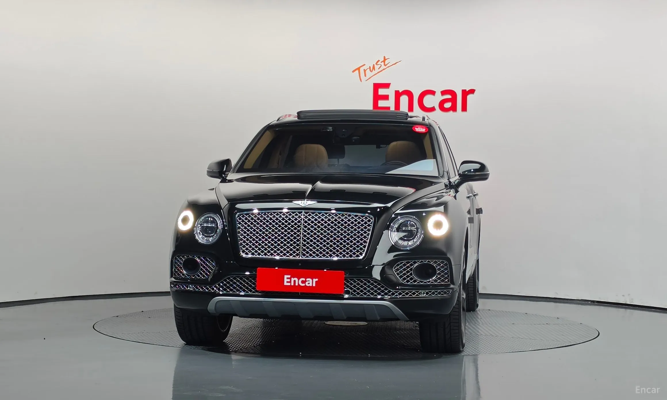Bentley Bentayga превью 3