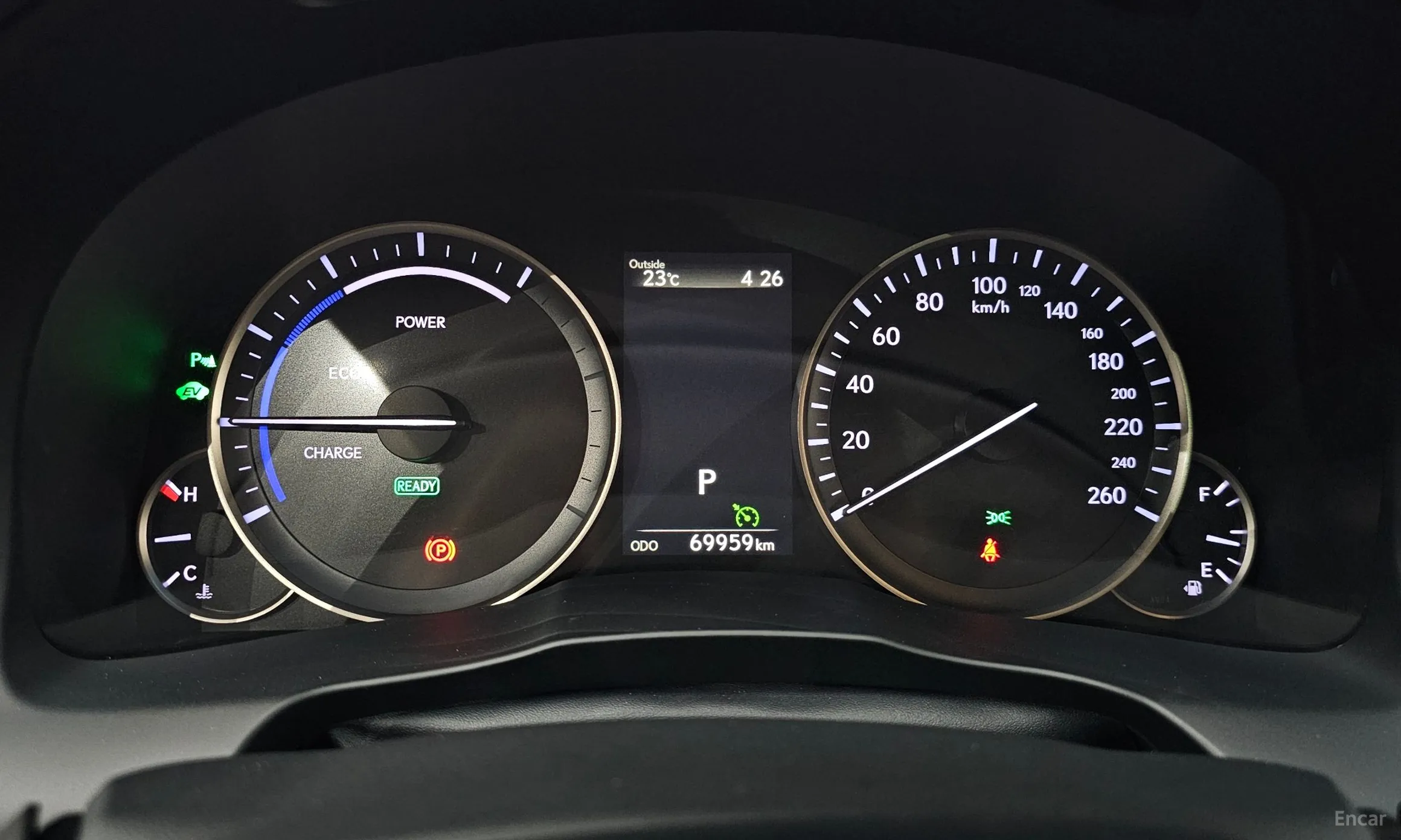 Lexus New ES300h превью 8