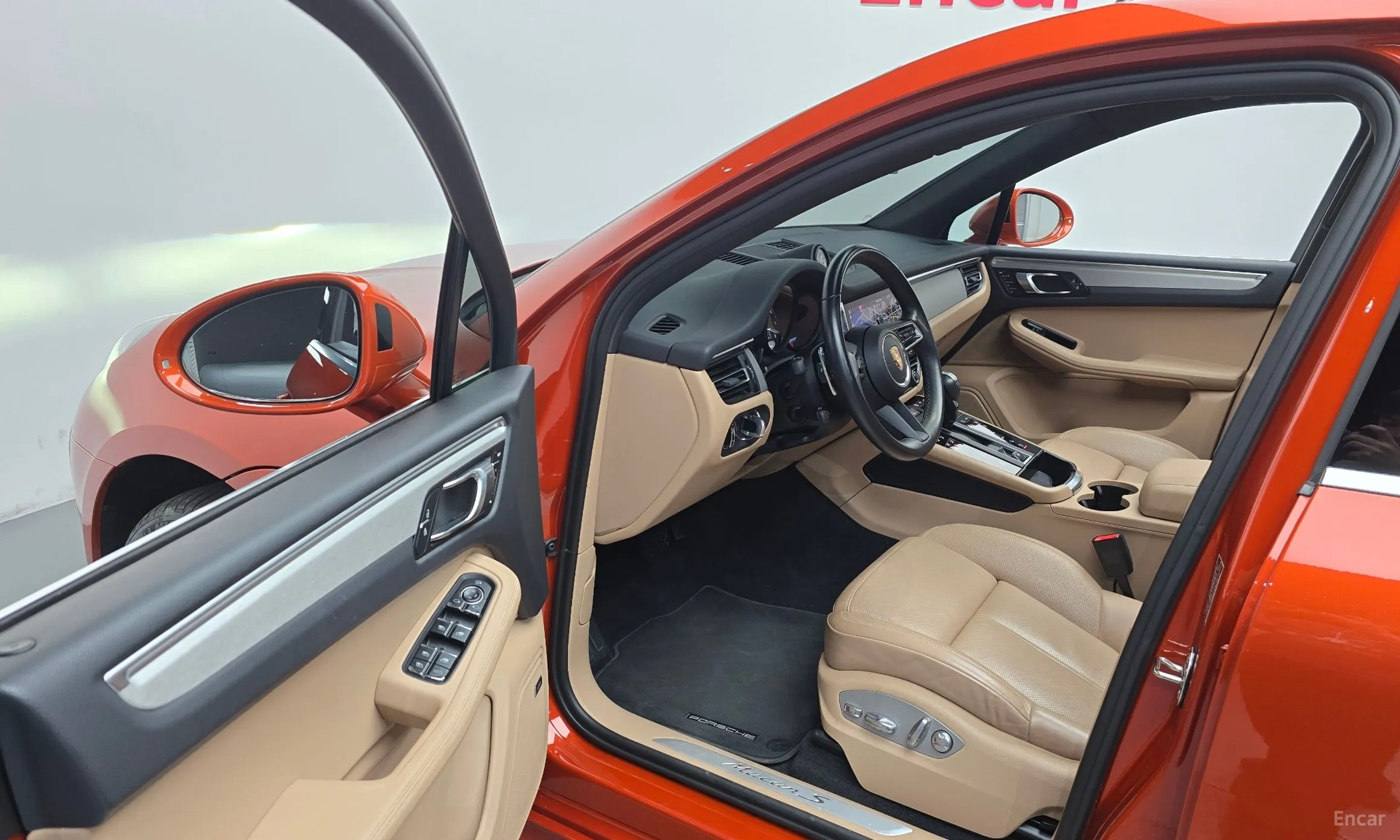 Porsche Macan превью 10