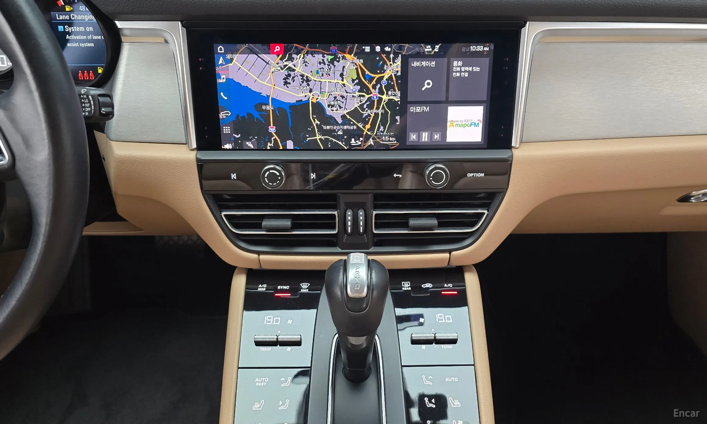 Porsche Macan превью 12