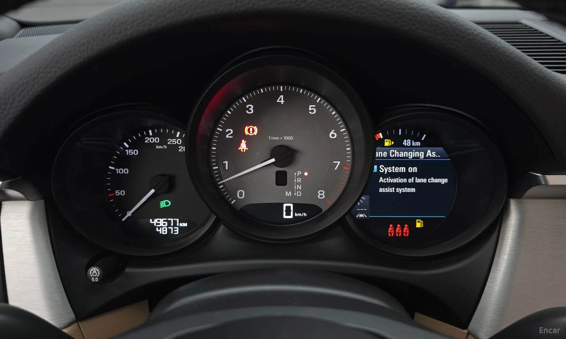 Porsche Macan превью 8