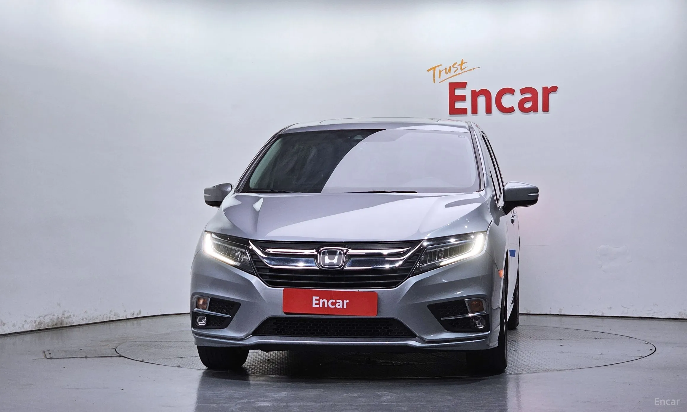 Honda Odyssey превью 3