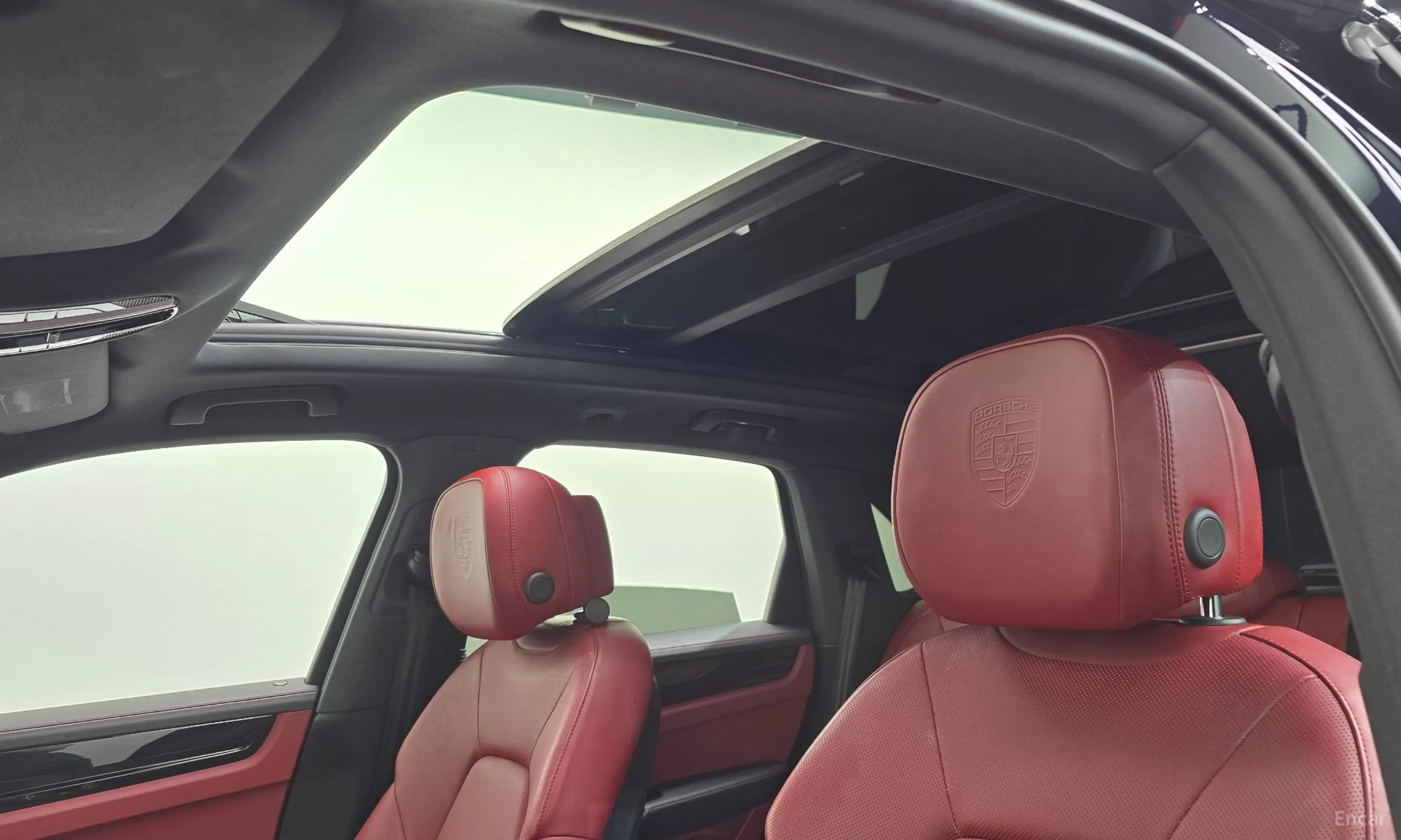 Porsche Cayenne (PO536) превью 16