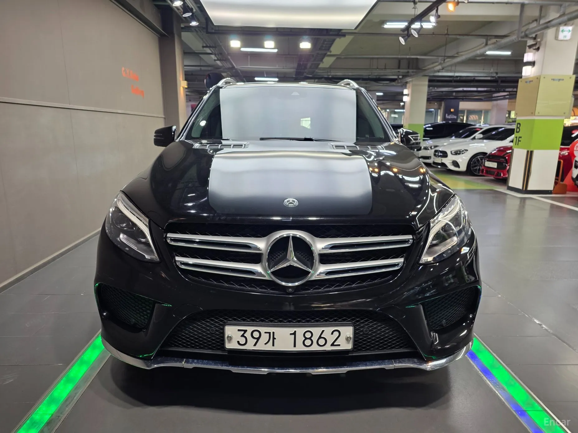 Mercedes Benz GLE-Class W166
