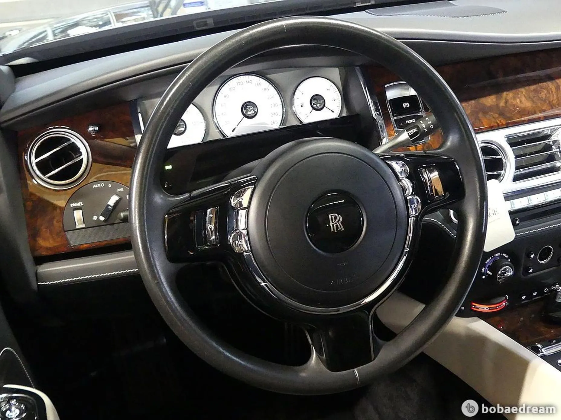 Rolls-Royce Ghost превью 11