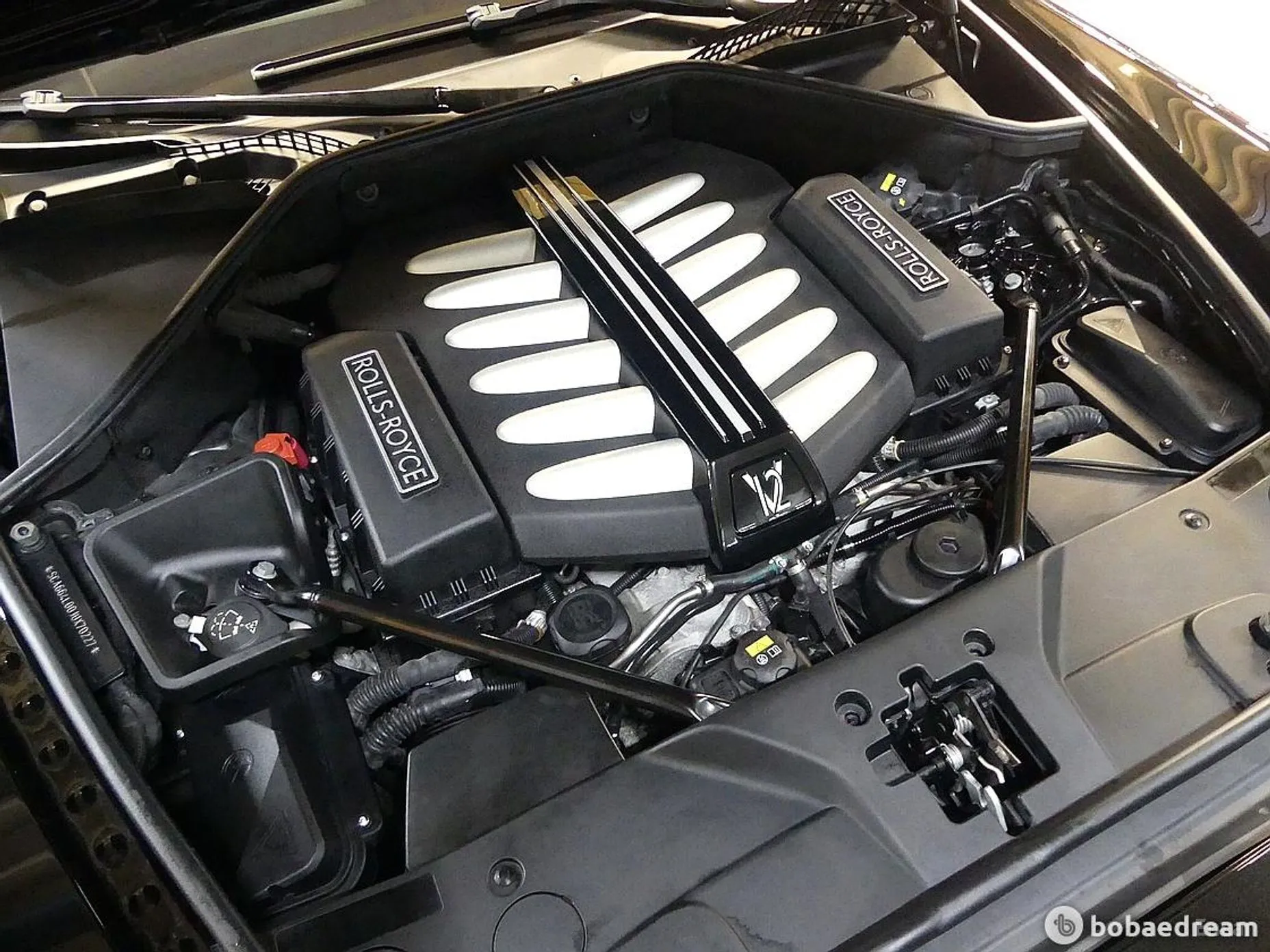 Rolls-Royce Ghost превью 6