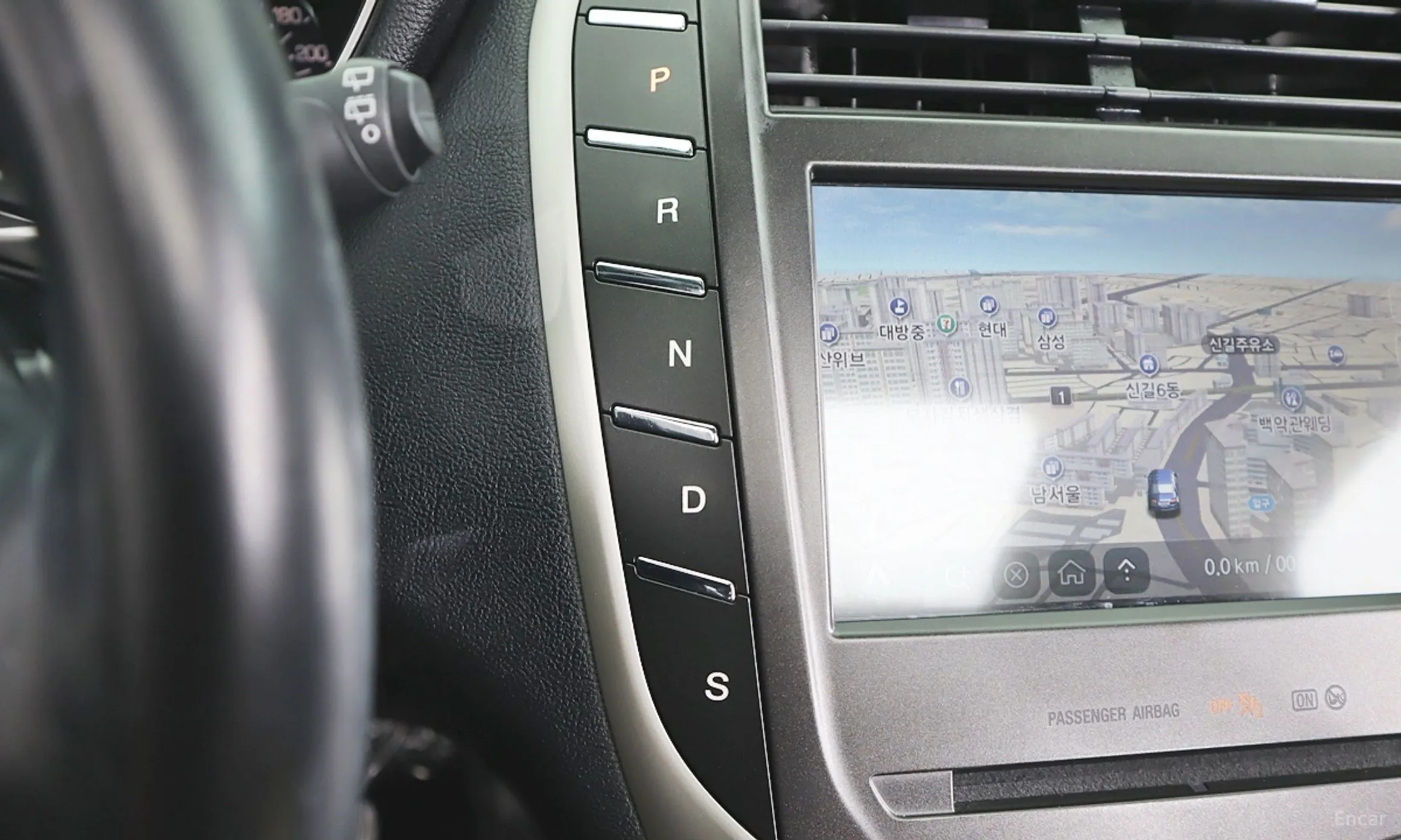 Lincoln MKC превью 9