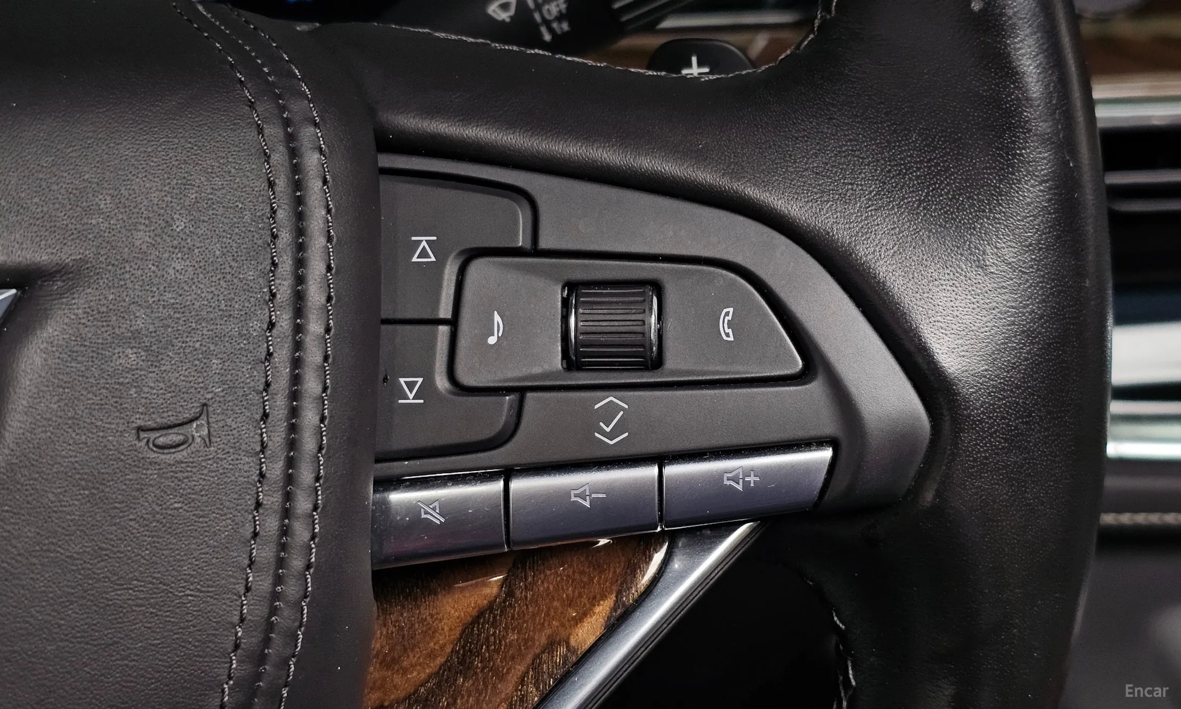 Cadillac Escalade 5th Generation превью 15