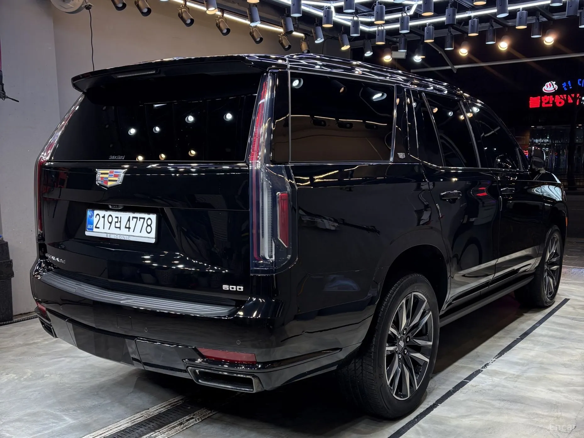 Cadillac Escalade 5th Generation превью 4