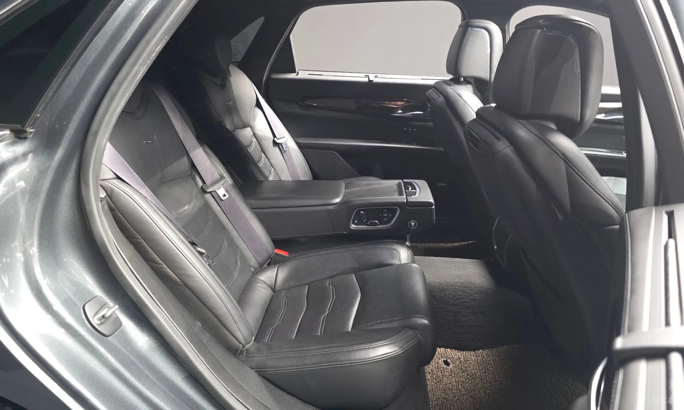 Cadillac CT6 превью 11