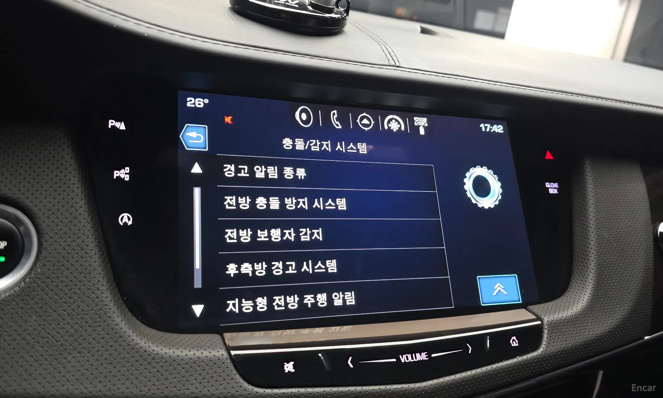 Cadillac CT6 превью 16