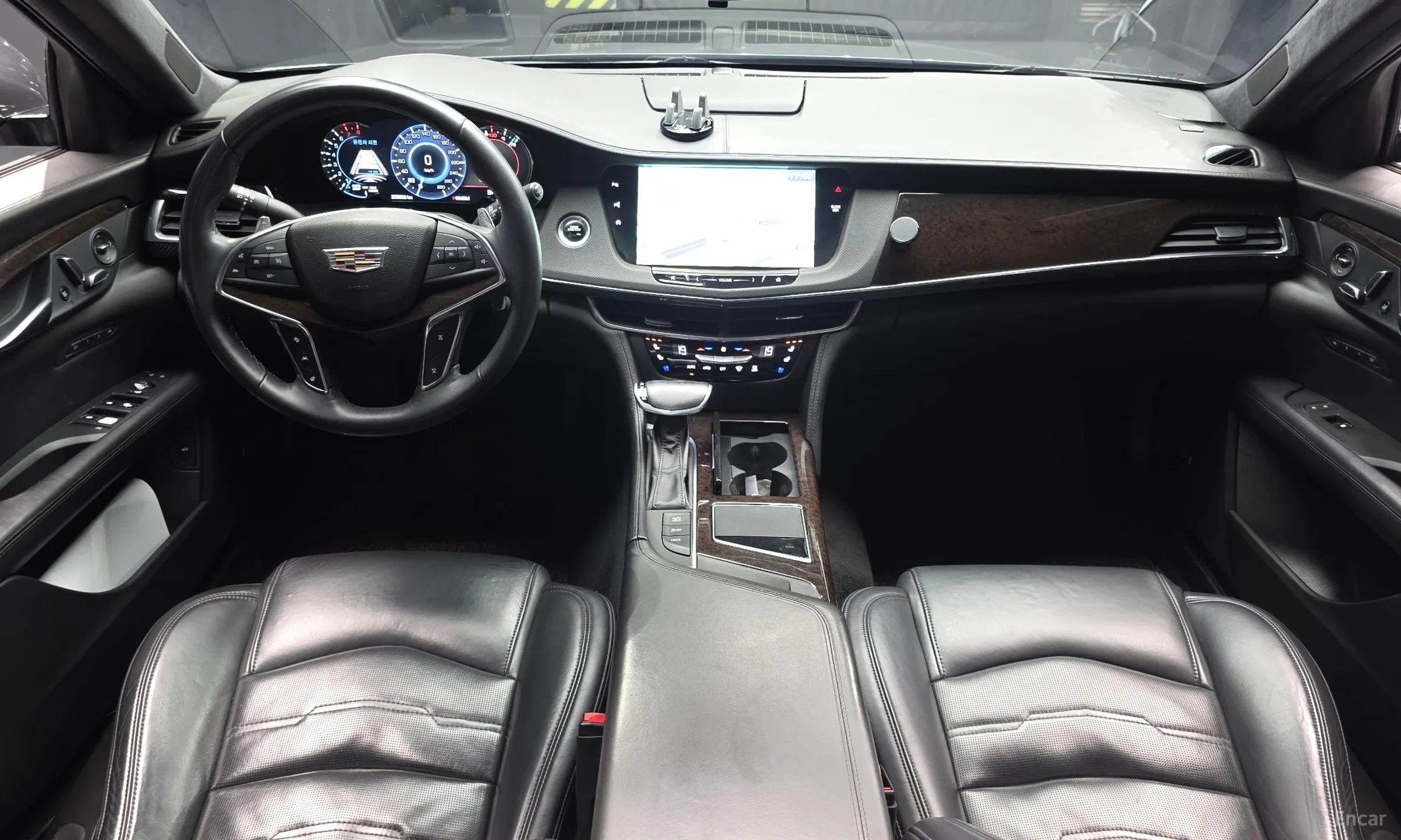 Cadillac CT6 превью 7