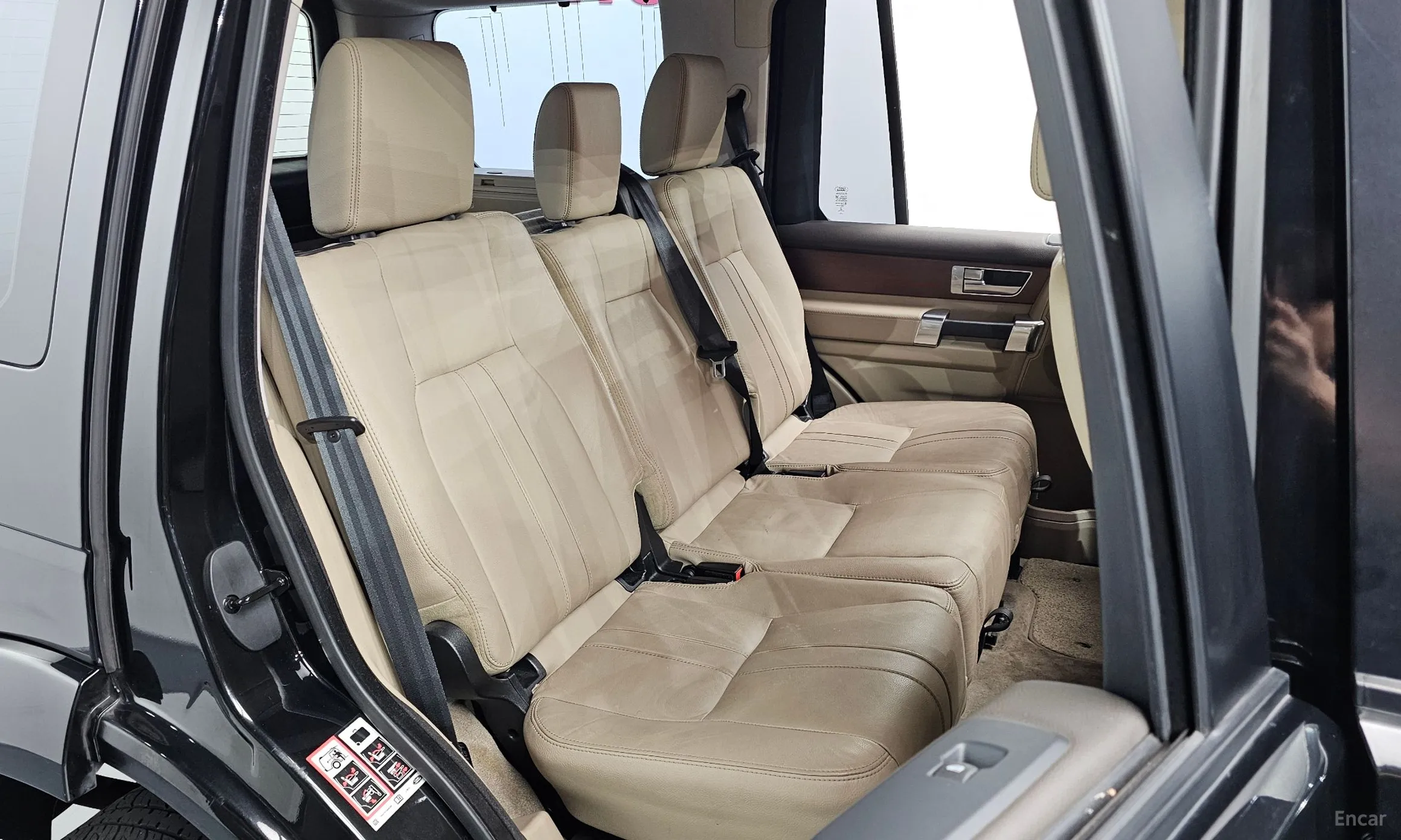 Land Rover Discovery 4 превью 11