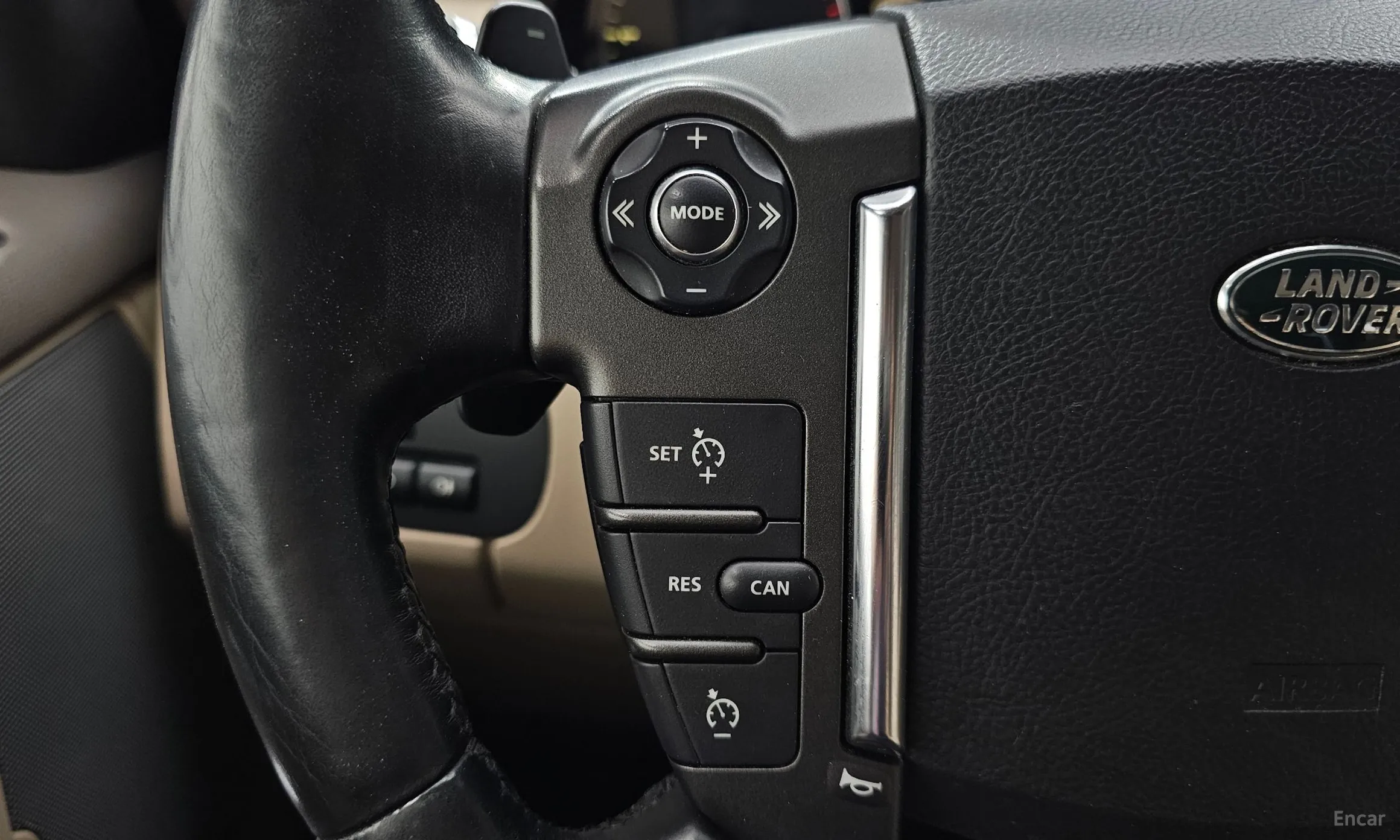 Land Rover Discovery 4 превью 17